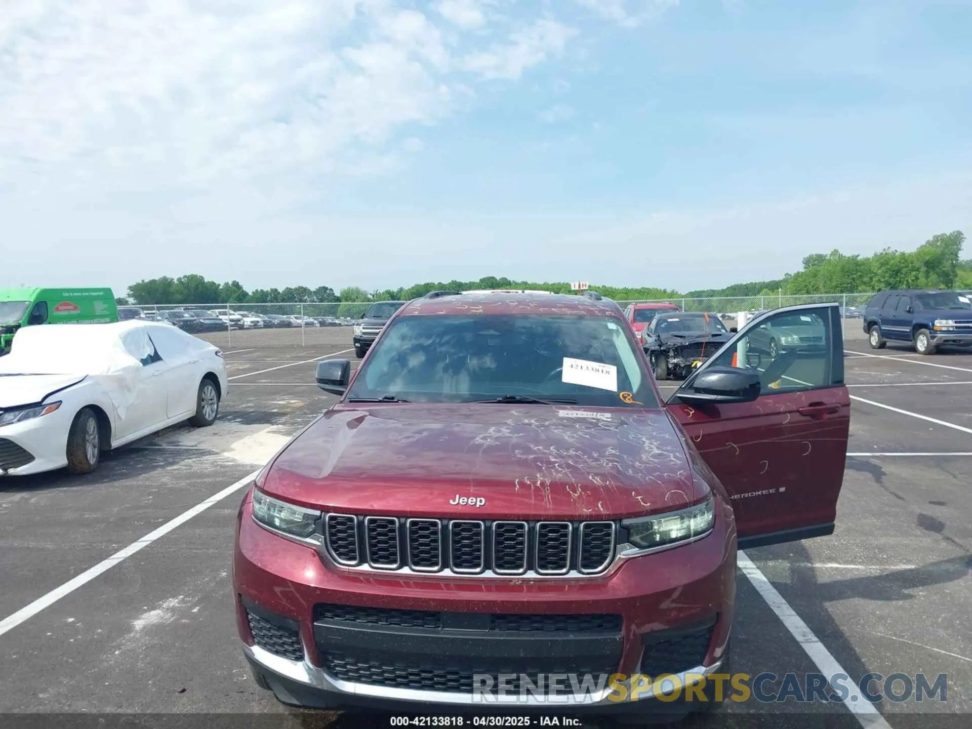 6 Photograph of a damaged car 1C4RJKAG6N8580472 JEEP GRAND CHEROKEE L 2022