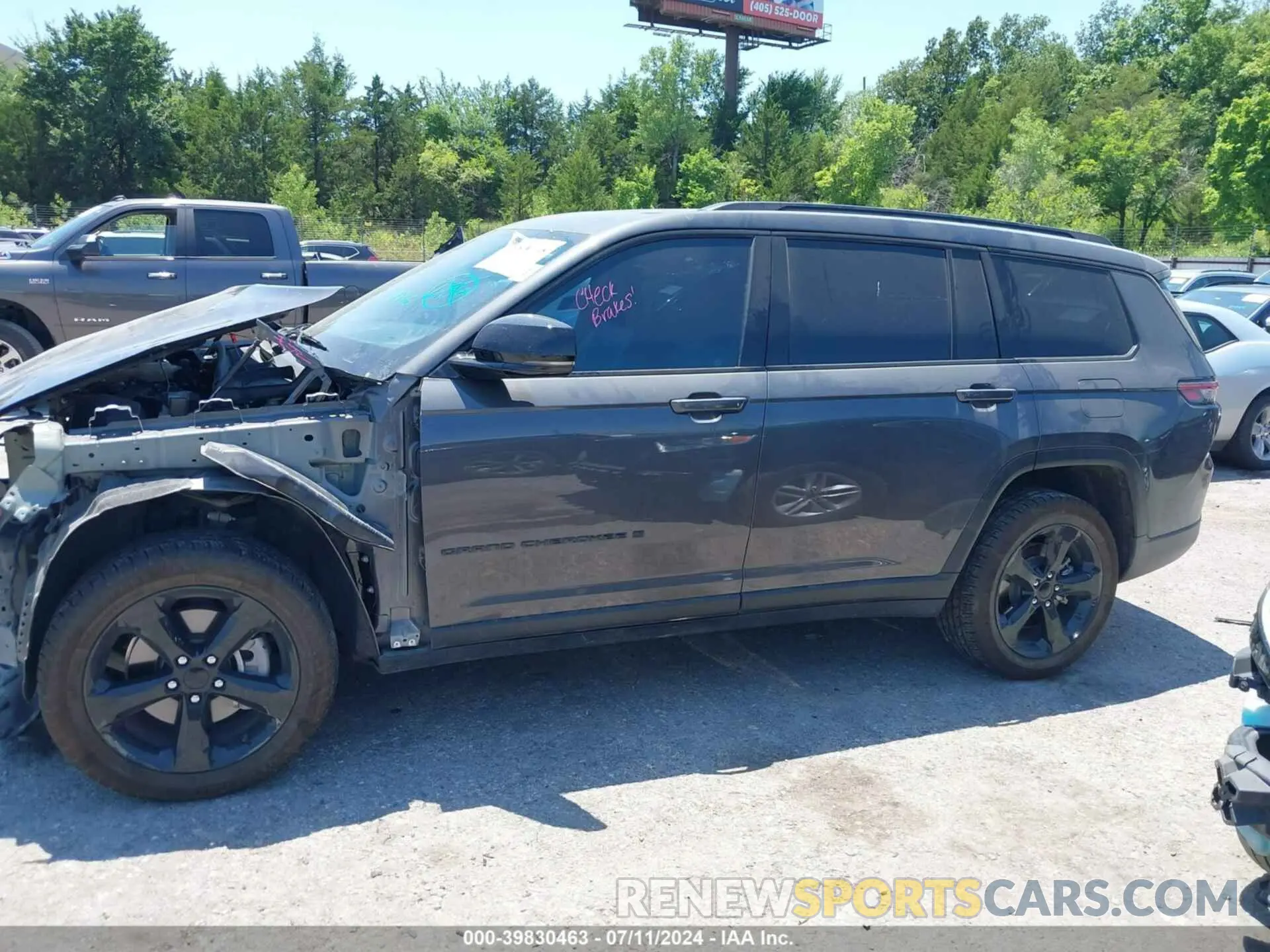 15 Photograph of a damaged car 1C4RJKAG9N8517415 JEEP GRAND CHEROKEE L 2022