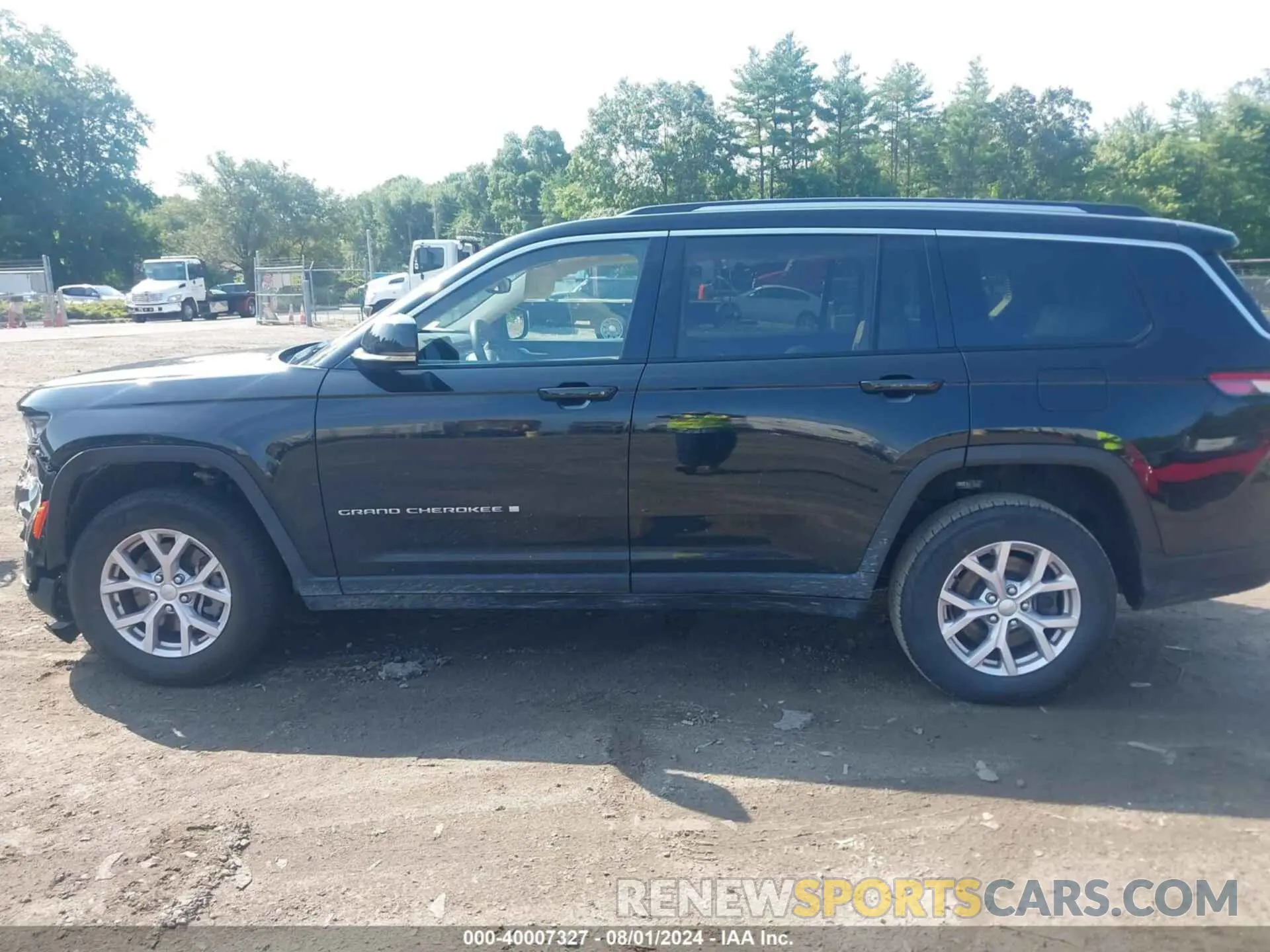 14 Photograph of a damaged car 1C4RJKBG1N8513907 JEEP GRAND CHEROKEE L 2022