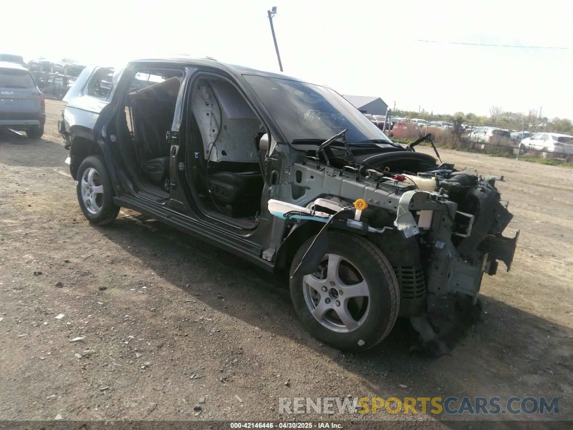 1 Photograph of a damaged car 1C4RJKBG6N8618328 JEEP GRAND CHEROKEE L 2022