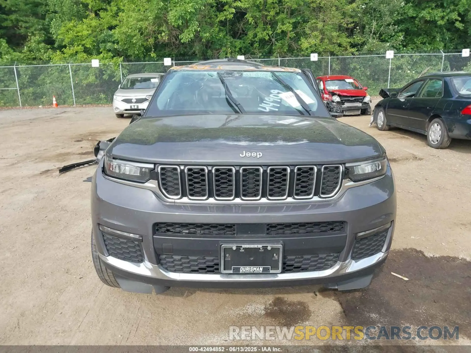 12 Photograph of a damaged car 1C4RJKBG7N8626731 JEEP GRAND CHEROKEE L 2022