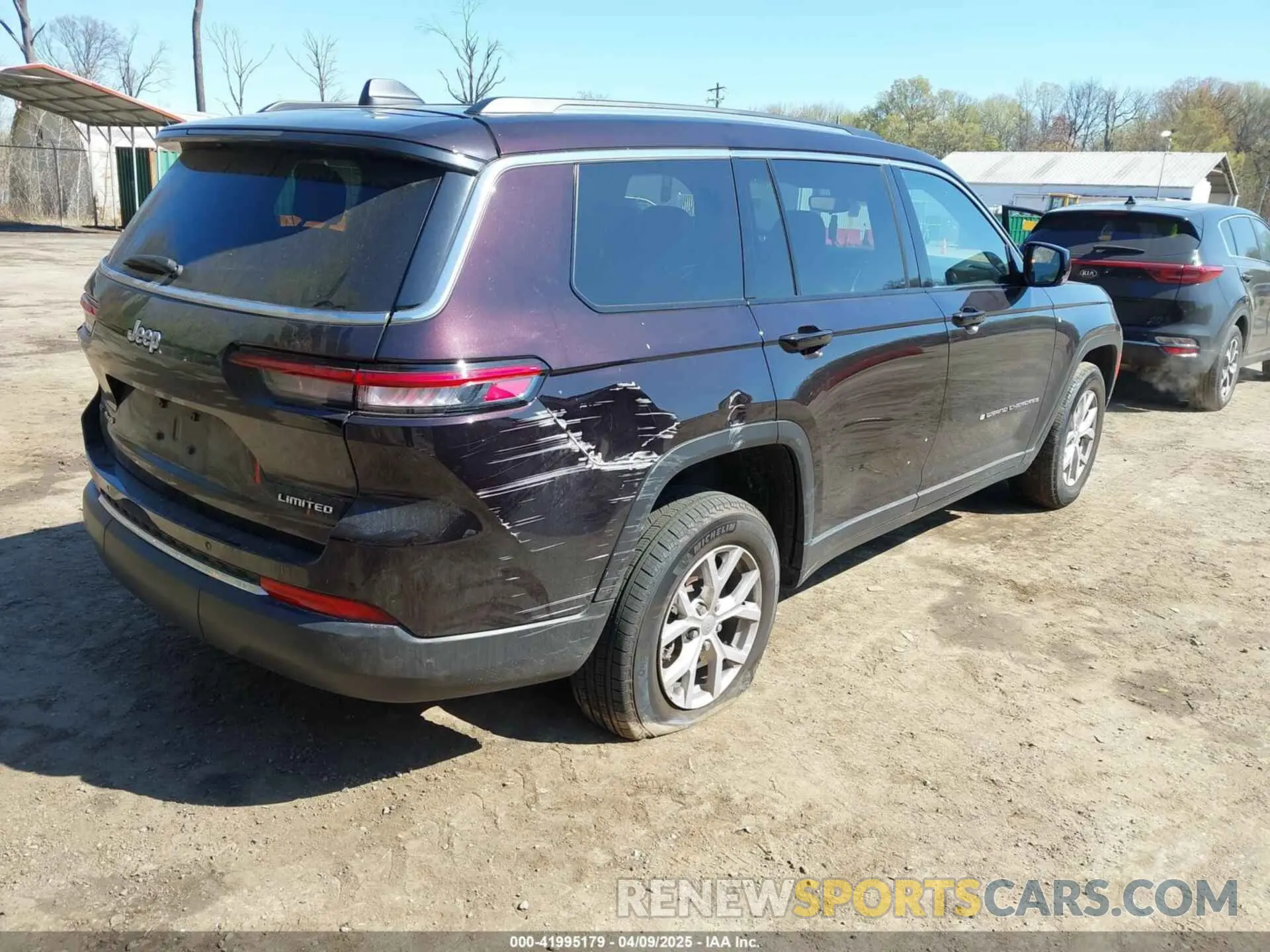 4 Фотография поврежденного автомобиля 1C4RJKBGXN8624536 JEEP GRAND CHEROKEE L 2022