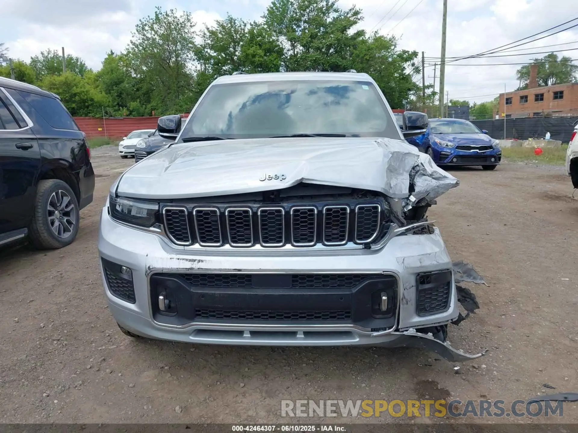 12 Фотография поврежденного автомобиля 1C4RJKDG1N8560092 JEEP GRAND CHEROKEE L 2022