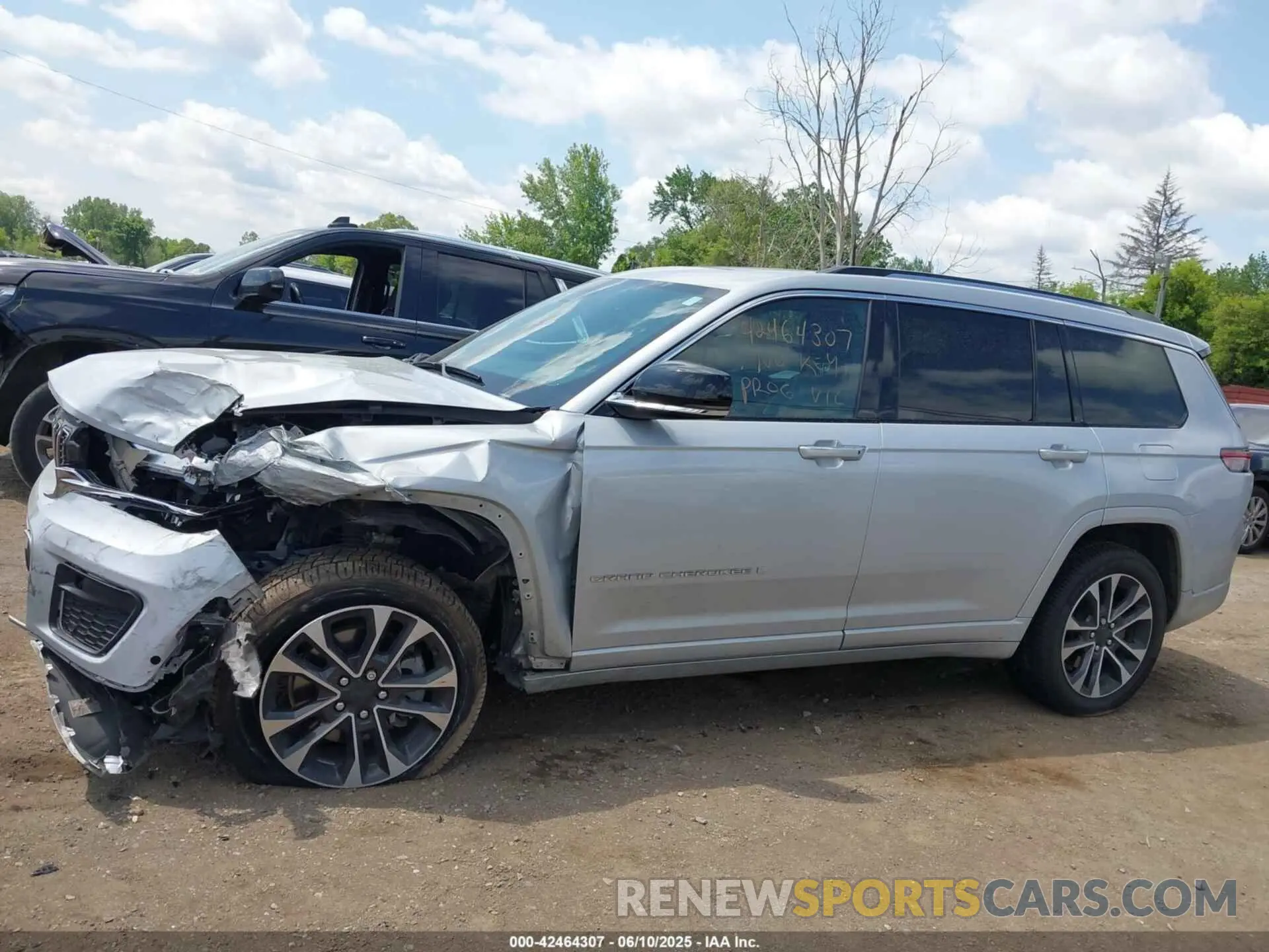 14 Фотография поврежденного автомобиля 1C4RJKDG1N8560092 JEEP GRAND CHEROKEE L 2022