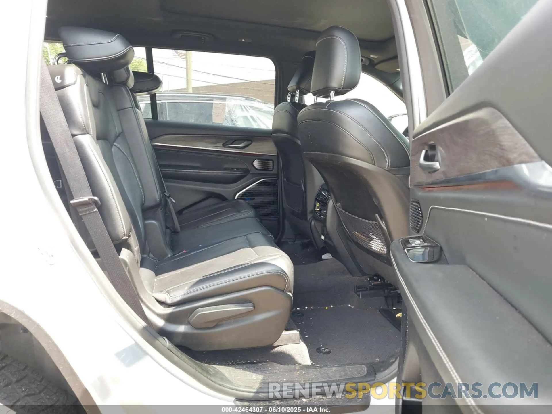 8 Фотография поврежденного автомобиля 1C4RJKDG1N8560092 JEEP GRAND CHEROKEE L 2022