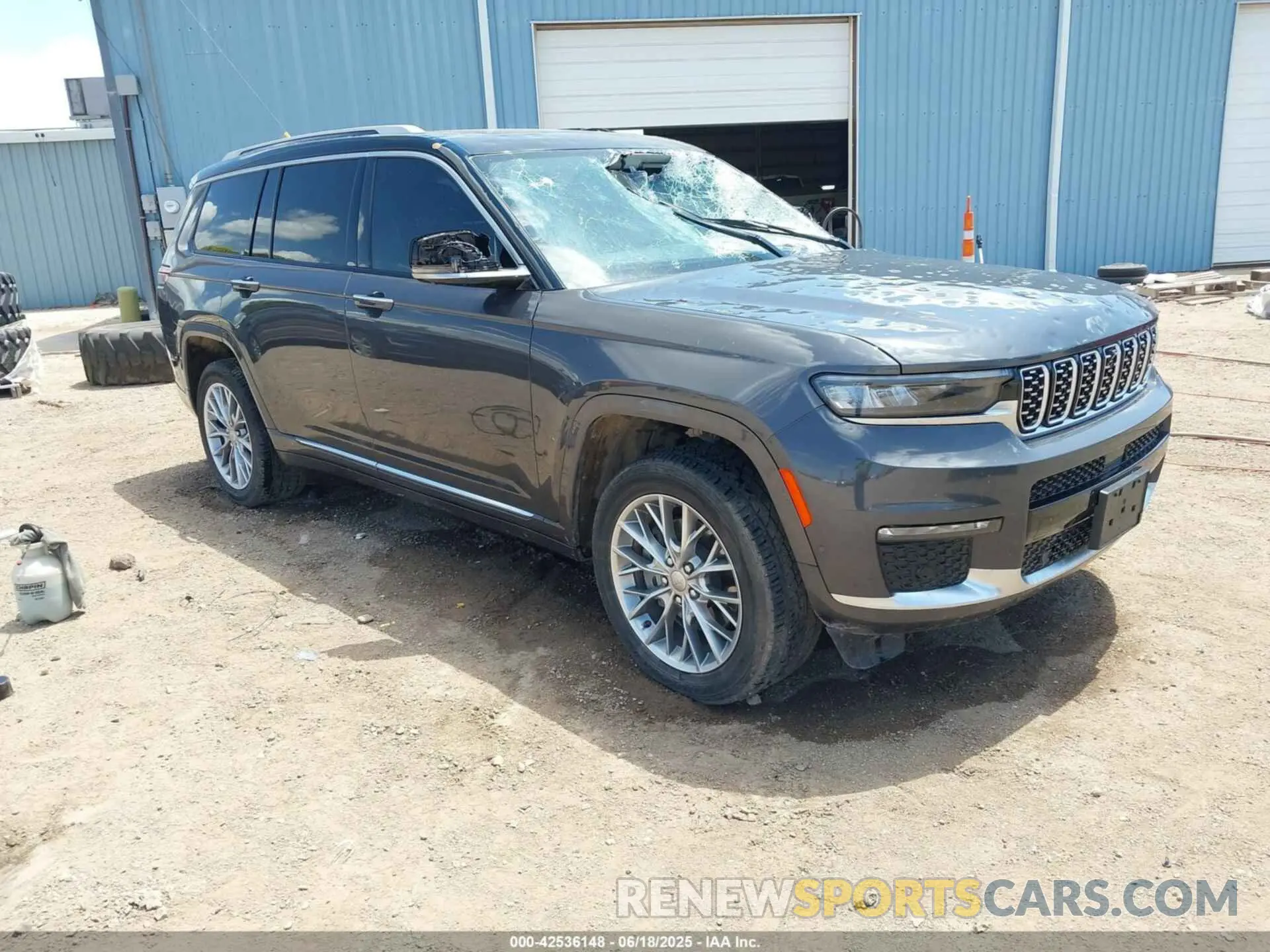 1 Фотография поврежденного автомобиля 1C4RJKEG3N8505982 JEEP GRAND CHEROKEE L 2022