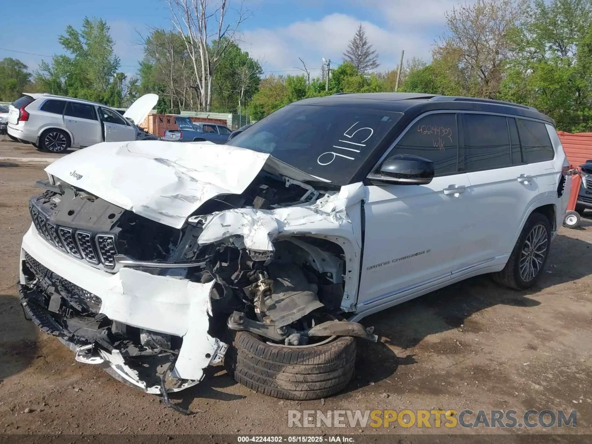 2 Фотография поврежденного автомобиля 1C4RJKETXN8559115 JEEP GRAND CHEROKEE L 2022