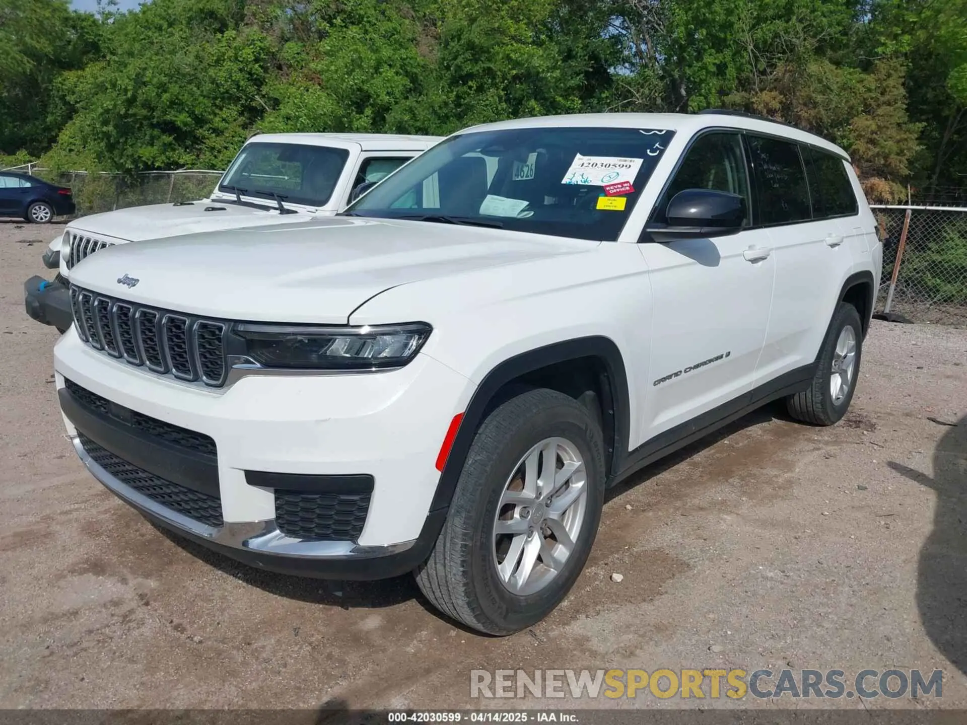 2 Photograph of a damaged car 1C4RJJAG3P8867331 JEEP GRAND CHEROKEE L 2023
