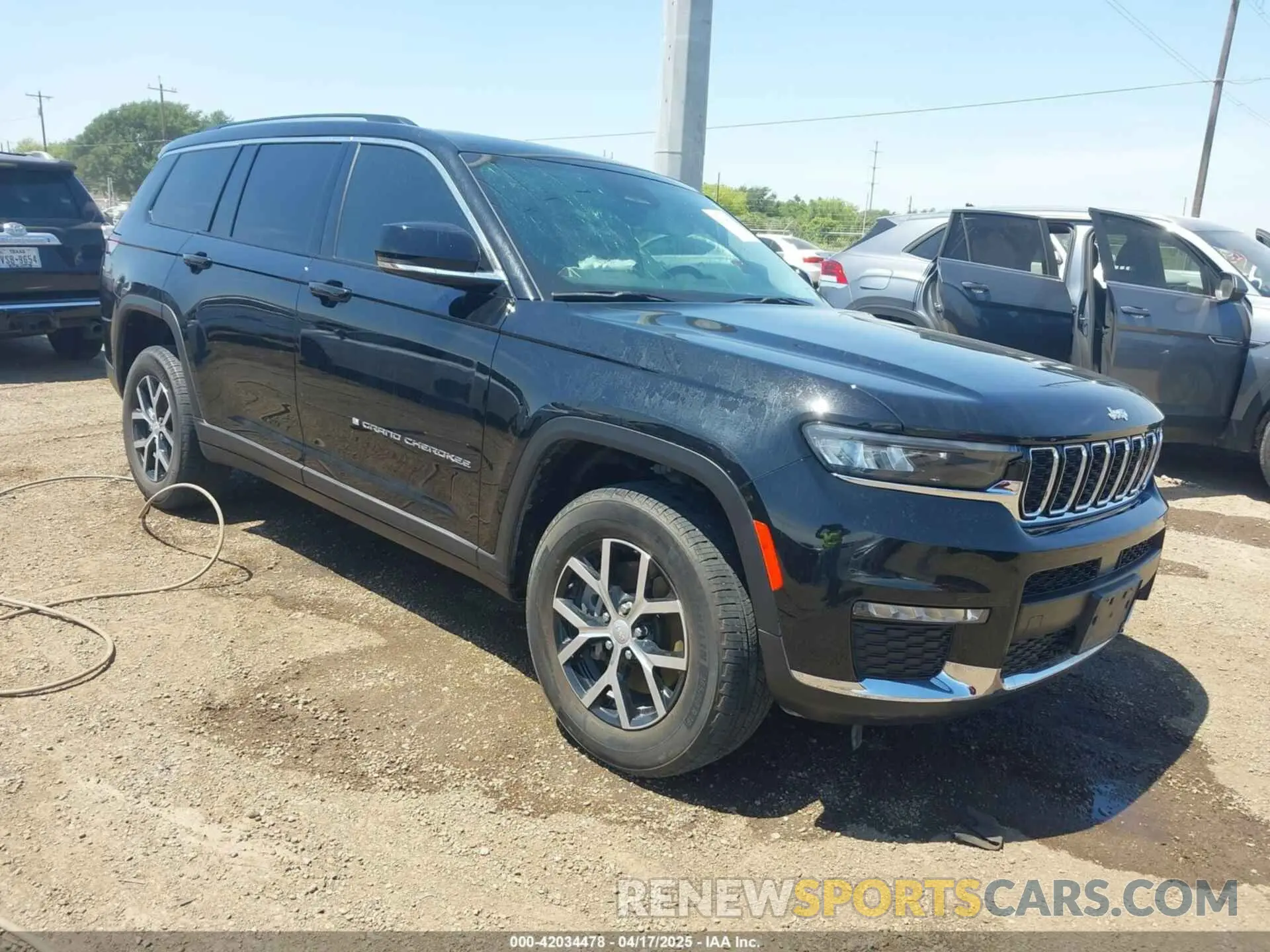 1 Фотография поврежденного автомобиля 1C4RJJBG4P8811817 JEEP GRAND CHEROKEE L 2023
