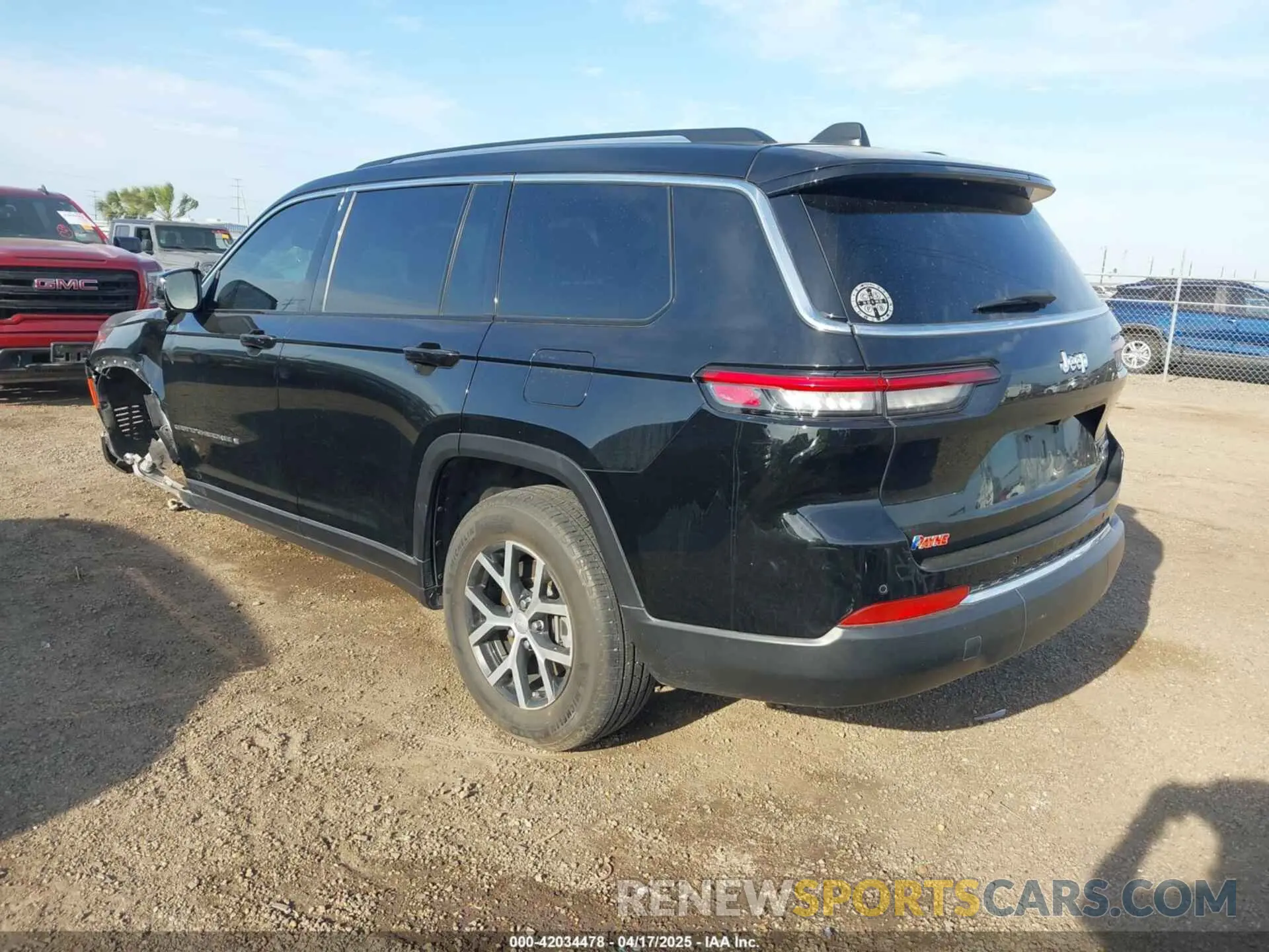 3 Фотография поврежденного автомобиля 1C4RJJBG4P8811817 JEEP GRAND CHEROKEE L 2023