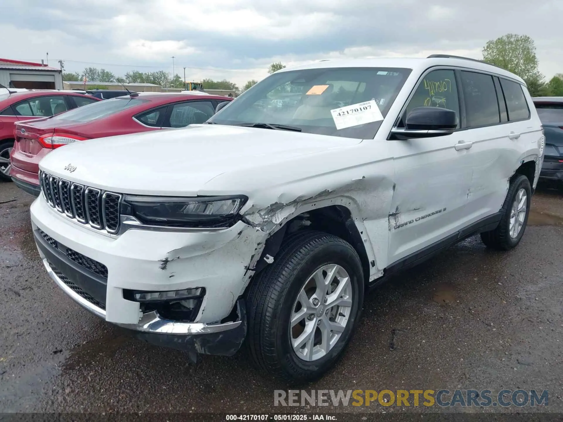 2 Photograph of a damaged car 1C4RJJBG5P8783235 JEEP GRAND CHEROKEE L 2023