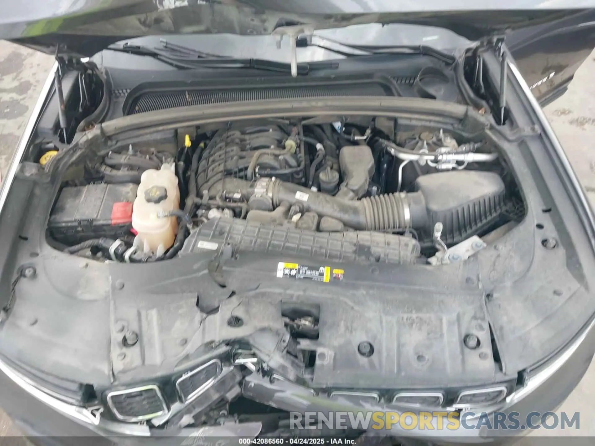 10 Photograph of a damaged car 1C4RJJBG8P8746051 JEEP GRAND CHEROKEE L 2023