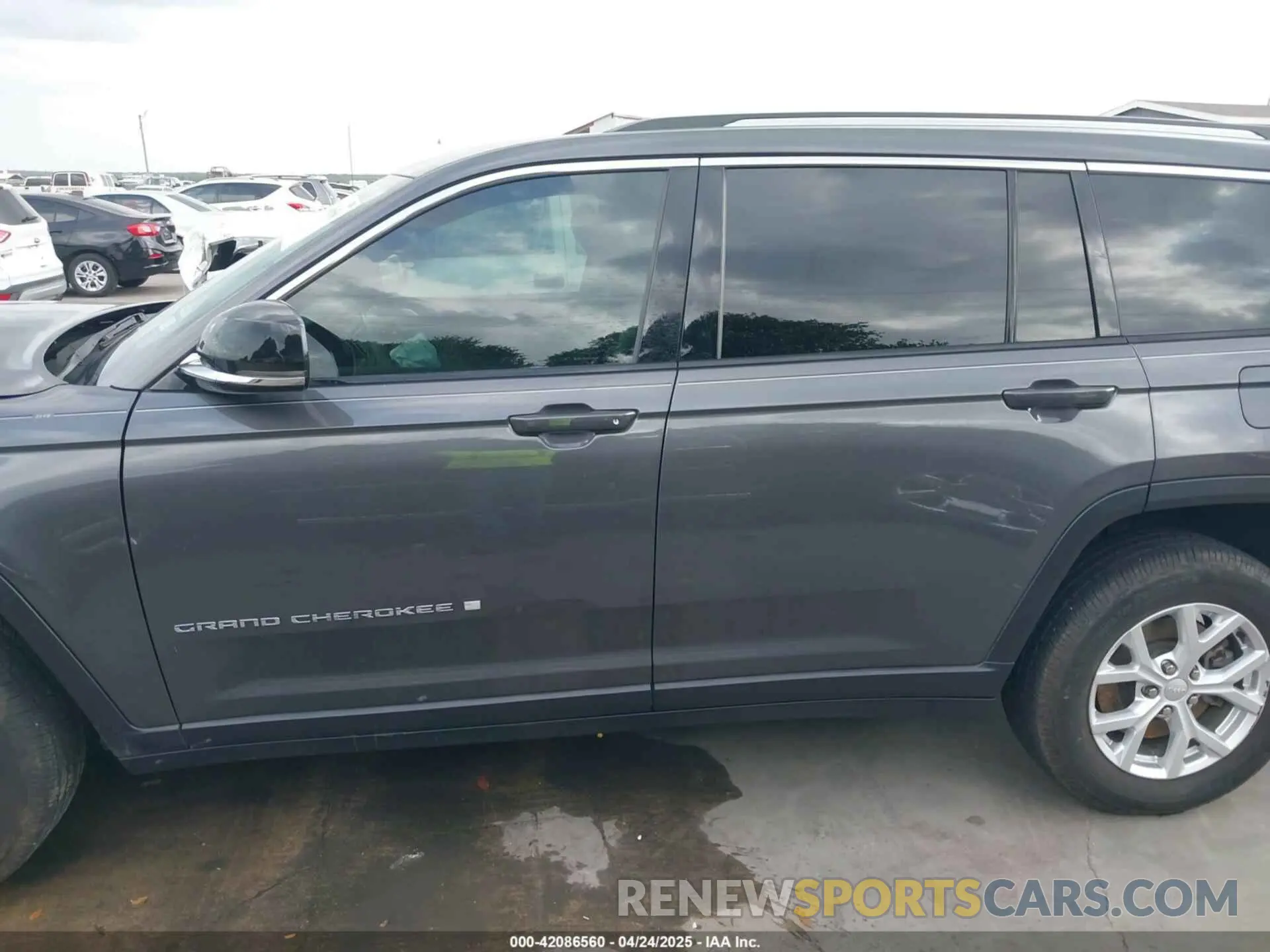 15 Photograph of a damaged car 1C4RJJBG8P8746051 JEEP GRAND CHEROKEE L 2023