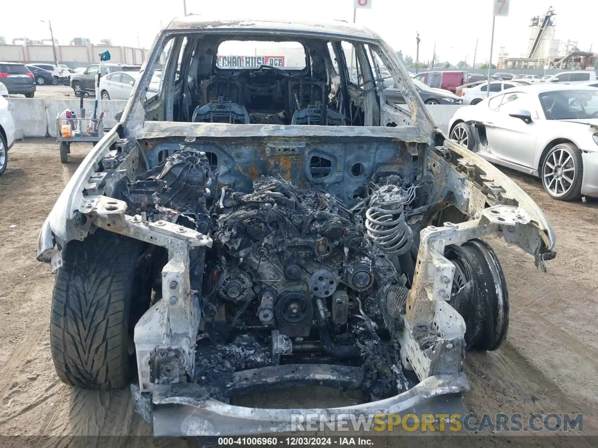 11 Photograph of a damaged car 1C4RJJBG9P8106477 JEEP GRAND CHEROKEE L 2023