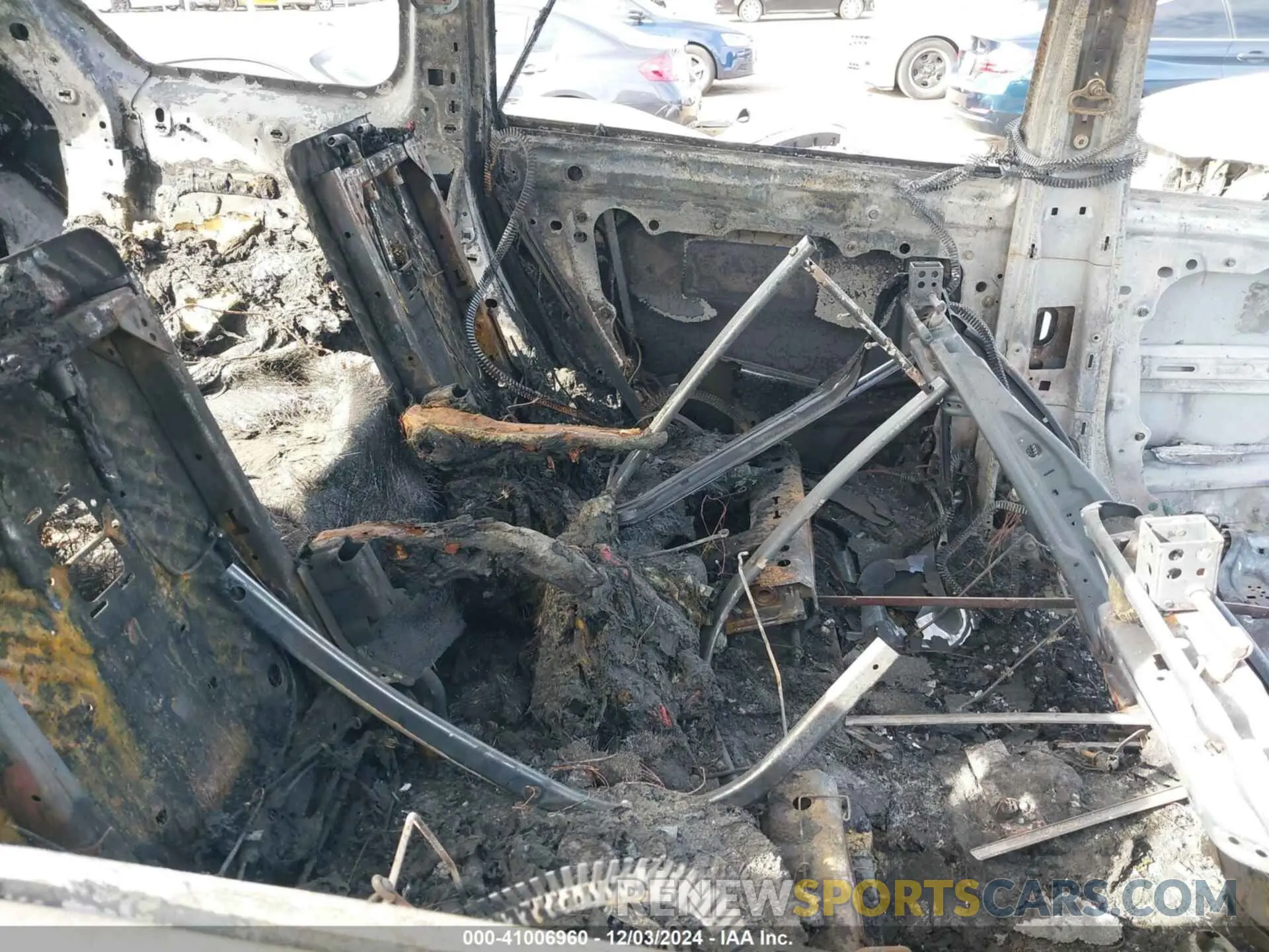 8 Photograph of a damaged car 1C4RJJBG9P8106477 JEEP GRAND CHEROKEE L 2023