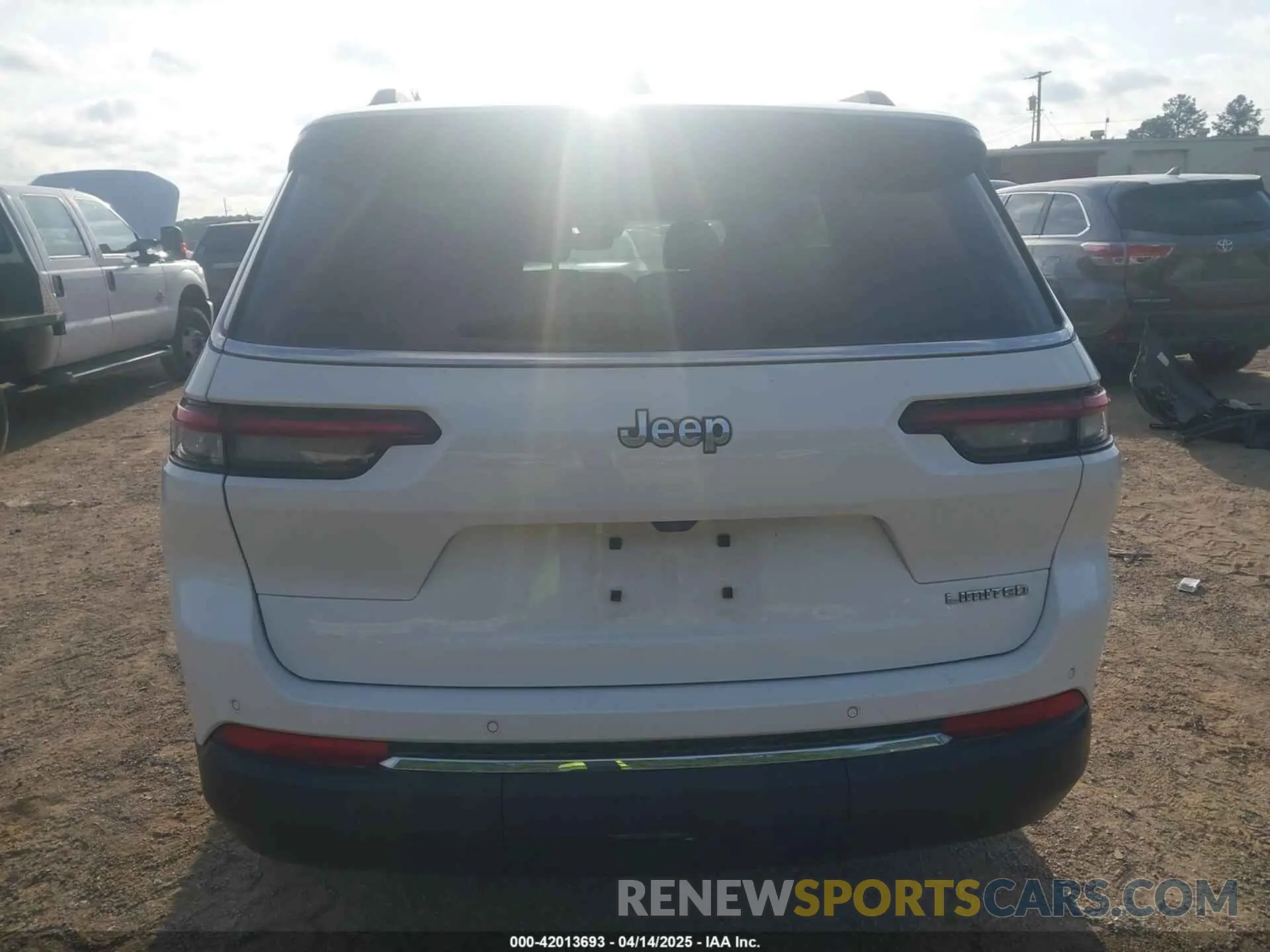 16 Фотография поврежденного автомобиля 1C4RJJBGXP8843705 JEEP GRAND CHEROKEE L 2023