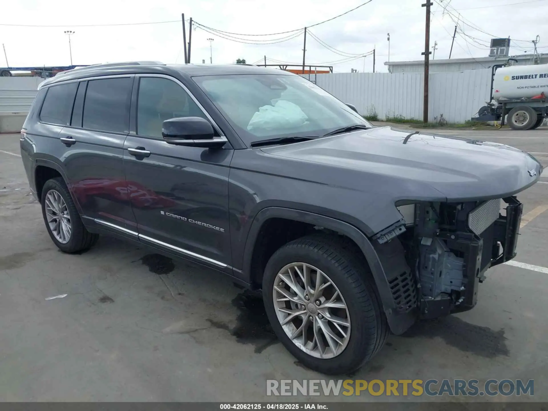 1 Фотография поврежденного автомобиля 1C4RJJEG2P8703949 JEEP GRAND CHEROKEE L 2023