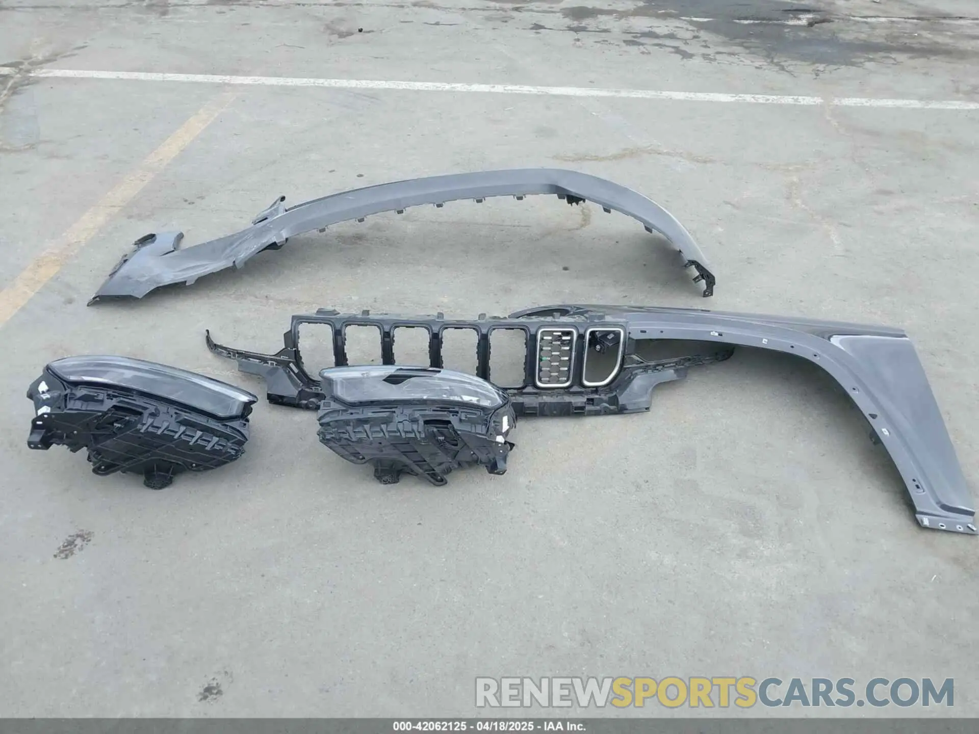 12 Фотография поврежденного автомобиля 1C4RJJEG2P8703949 JEEP GRAND CHEROKEE L 2023