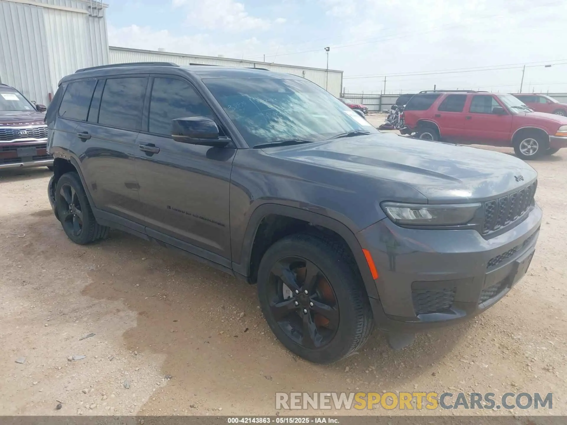 1 Photograph of a damaged car 1C4RJKAG0P8700978 JEEP GRAND CHEROKEE L 2023
