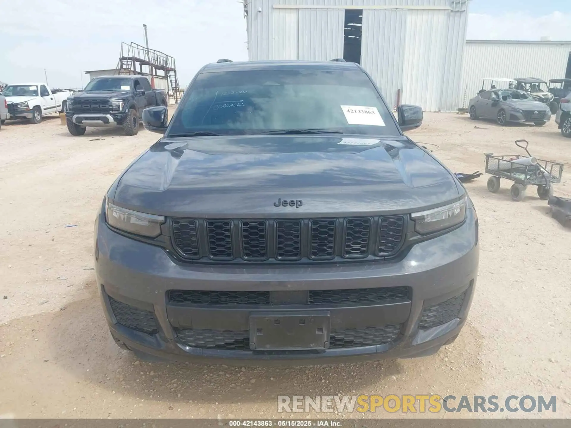 13 Photograph of a damaged car 1C4RJKAG0P8700978 JEEP GRAND CHEROKEE L 2023
