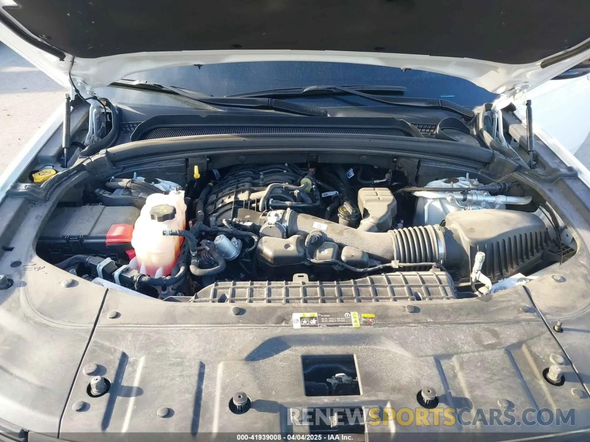 10 Photograph of a damaged car 1C4RJKAG0P8885422 JEEP GRAND CHEROKEE L 2023