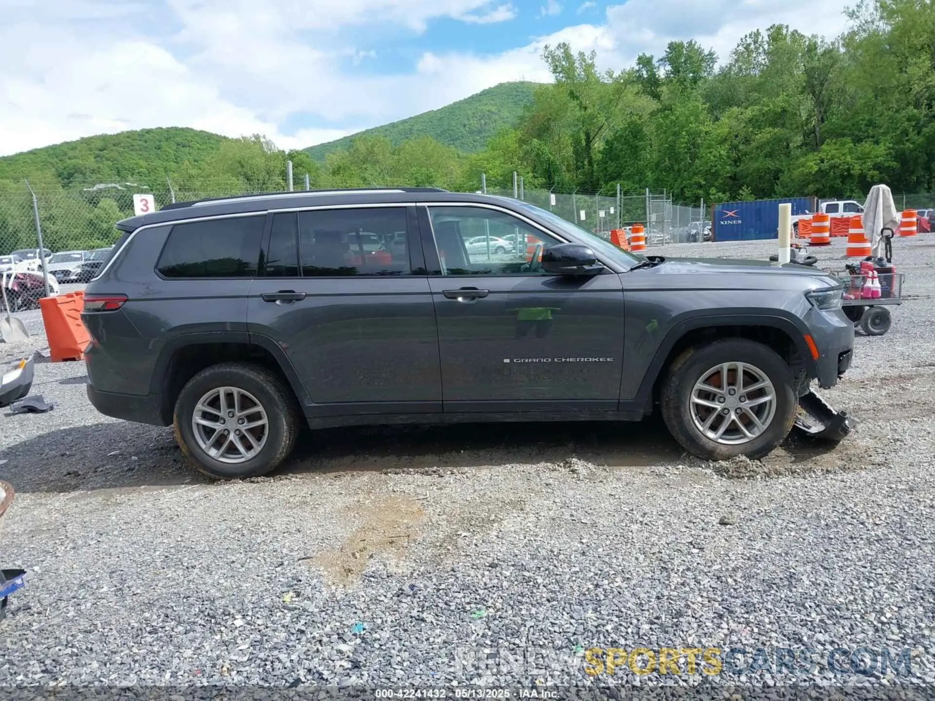 13 Фотография поврежденного автомобиля 1C4RJKAG1P8710032 JEEP GRAND CHEROKEE L 2023