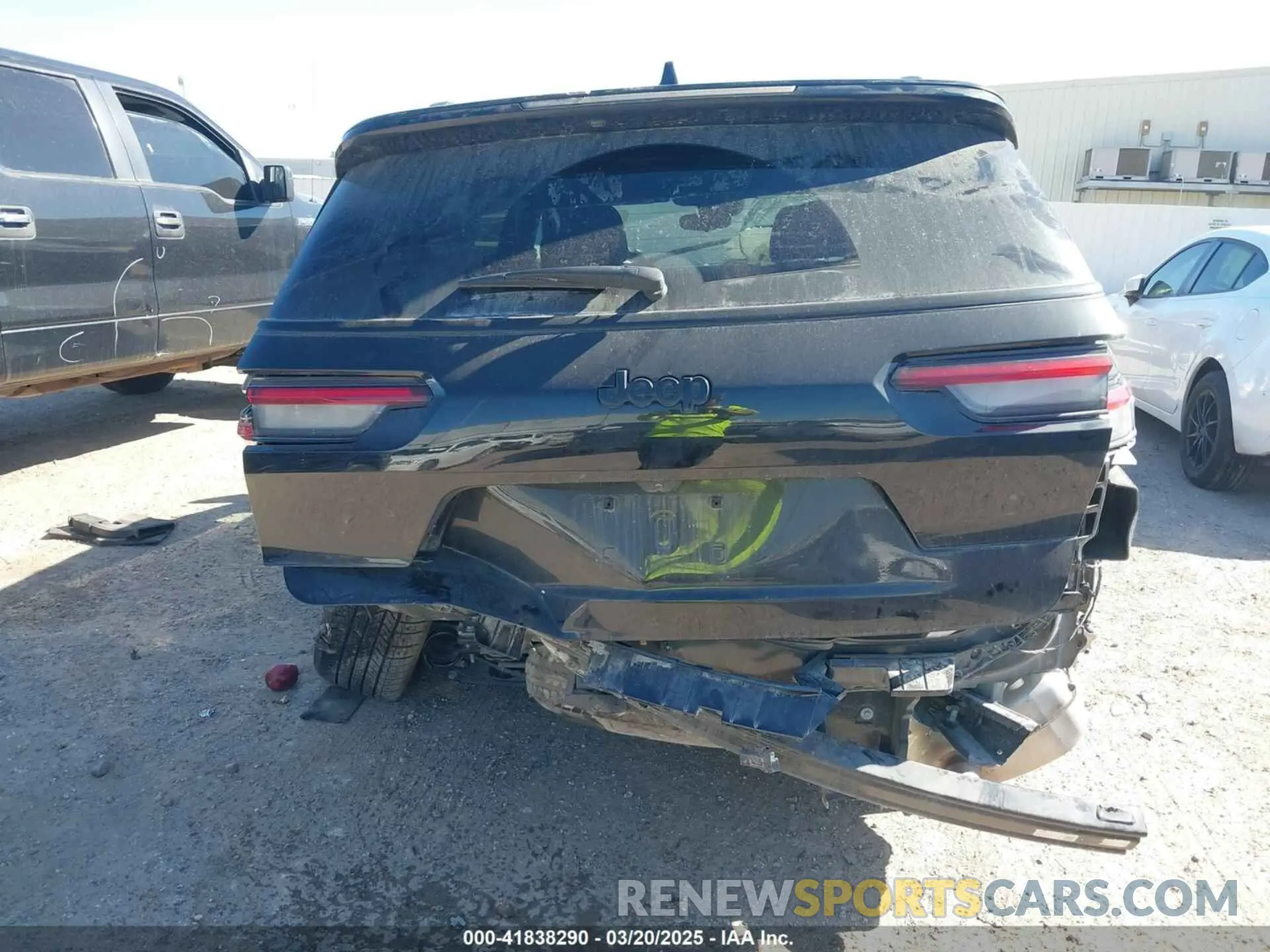 19 Фотография поврежденного автомобиля 1C4RJKAG2P8814979 JEEP GRAND CHEROKEE L 2023
