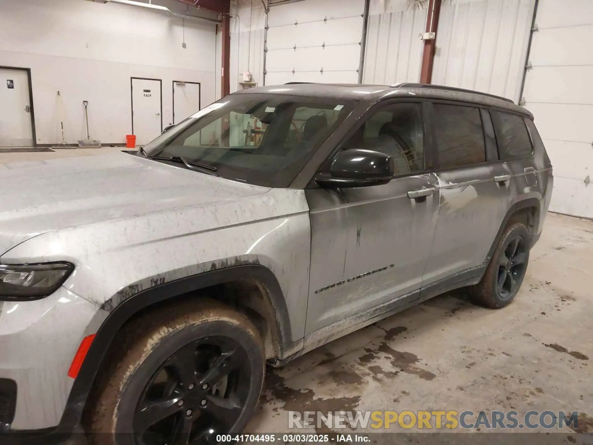 6 Photograph of a damaged car 1C4RJKAG2P8855791 JEEP GRAND CHEROKEE L 2023