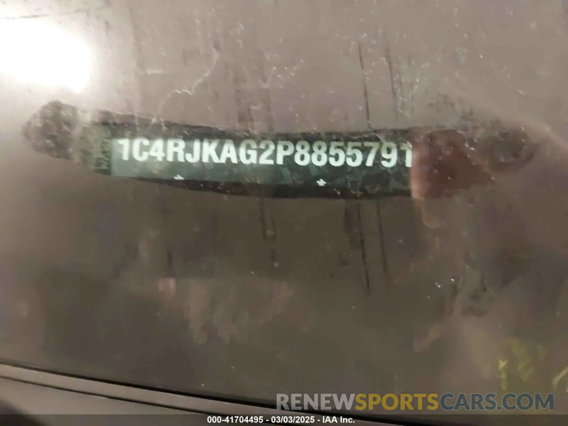 9 Photograph of a damaged car 1C4RJKAG2P8855791 JEEP GRAND CHEROKEE L 2023