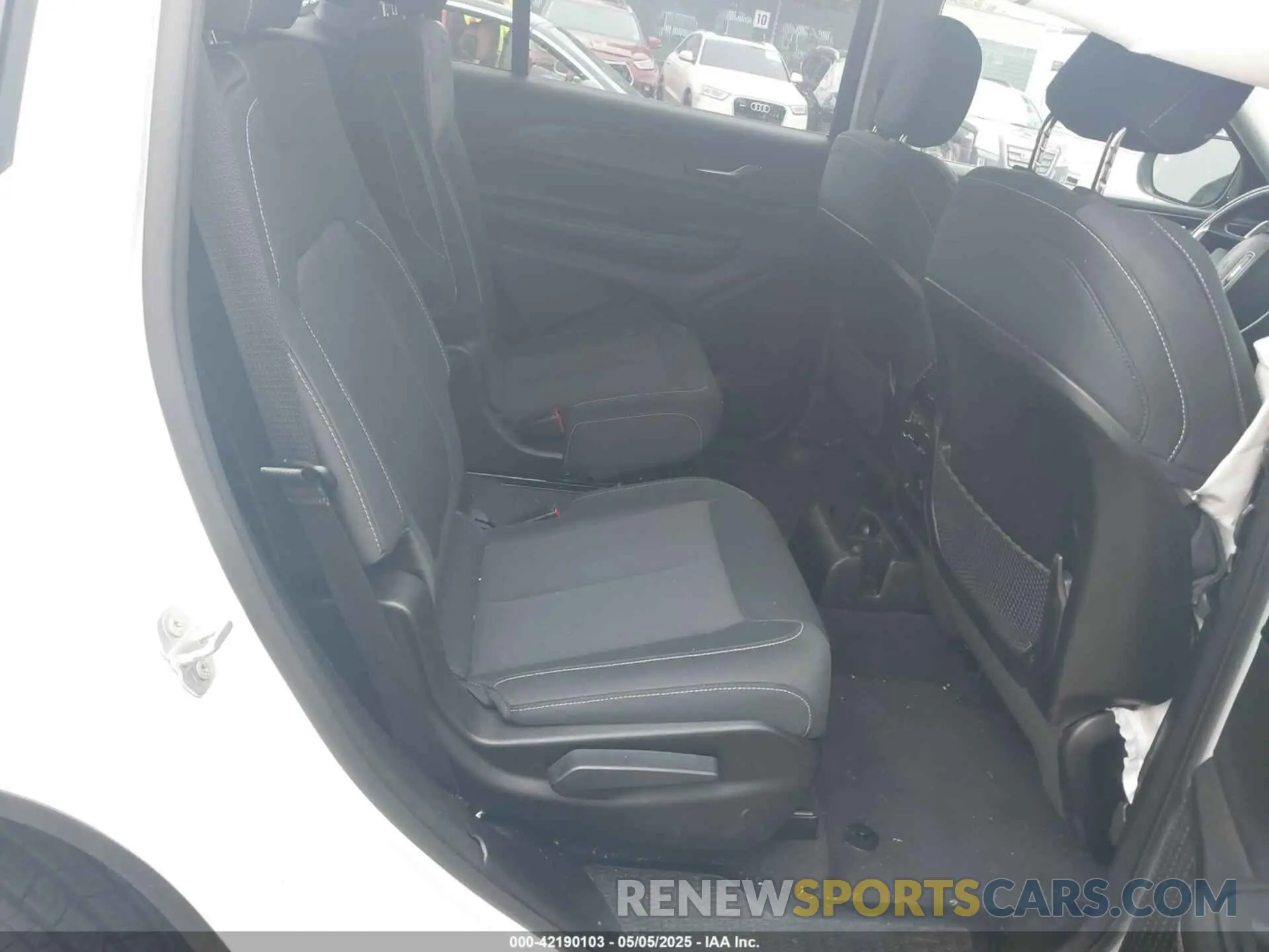 8 Фотография поврежденного автомобиля 1C4RJKAG3P8729567 JEEP GRAND CHEROKEE L 2023