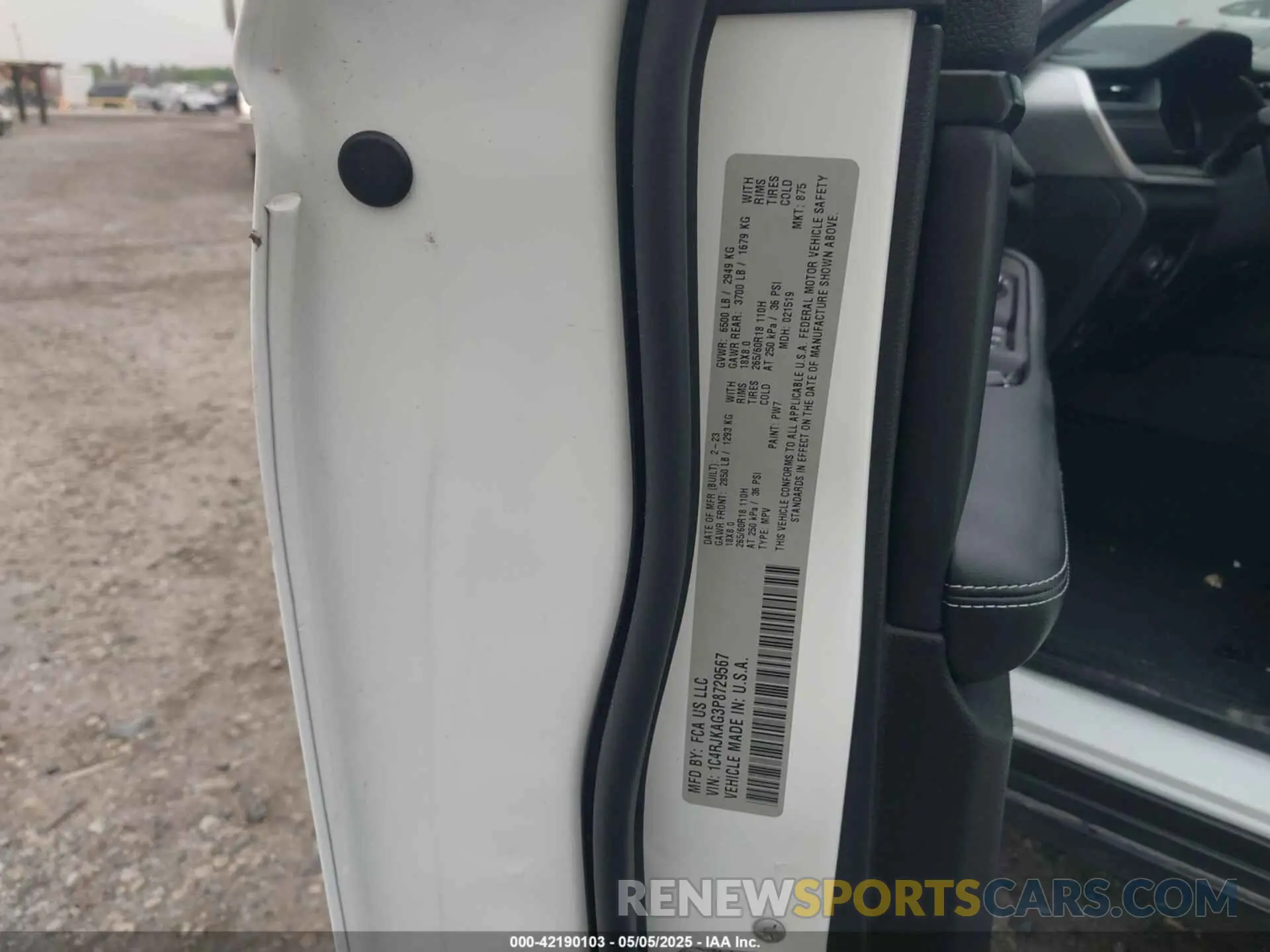 9 Фотография поврежденного автомобиля 1C4RJKAG3P8729567 JEEP GRAND CHEROKEE L 2023