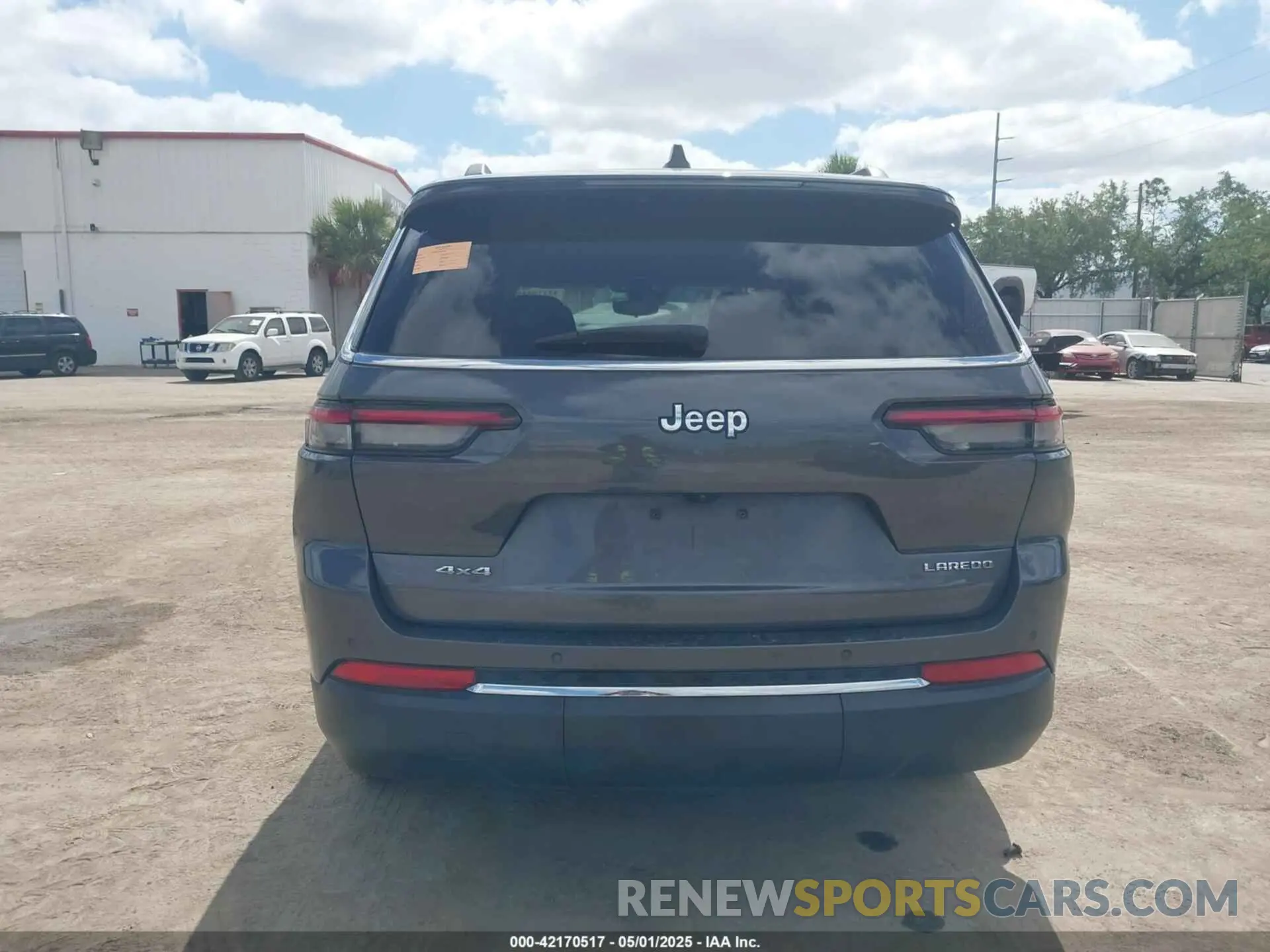 16 Photograph of a damaged car 1C4RJKAG4P8828625 JEEP GRAND CHEROKEE L 2023