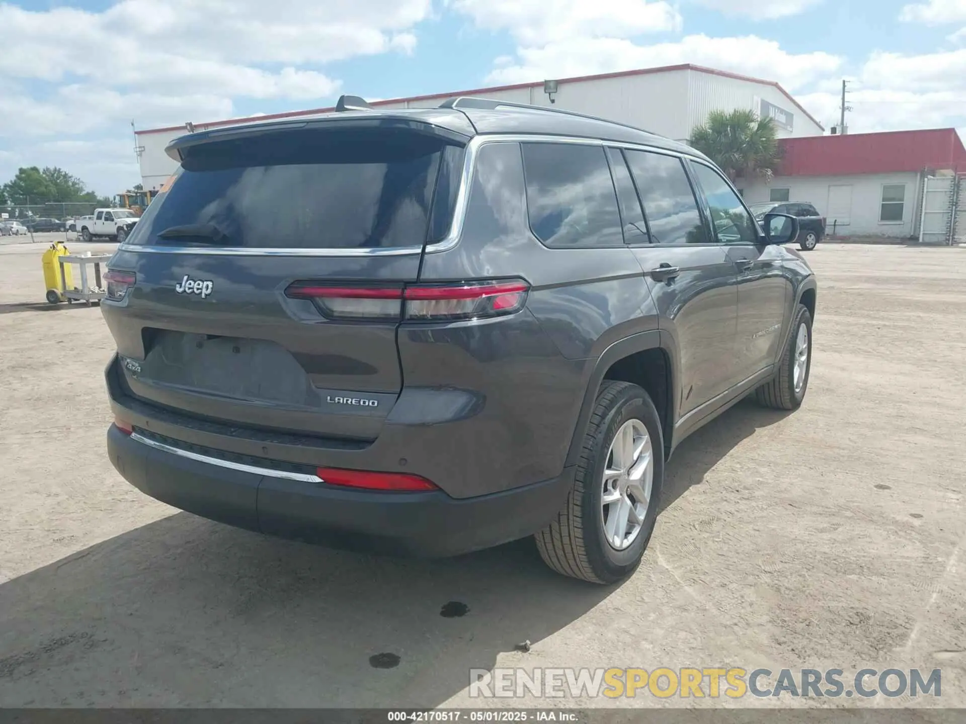 4 Photograph of a damaged car 1C4RJKAG4P8828625 JEEP GRAND CHEROKEE L 2023