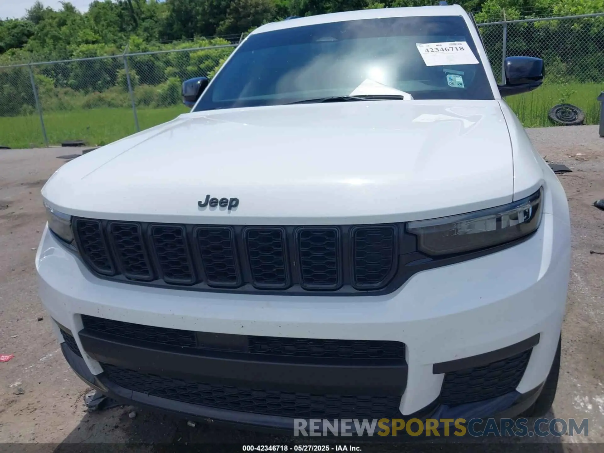 12 Photograph of a damaged car 1C4RJKAG4P8847885 JEEP GRAND CHEROKEE L 2023