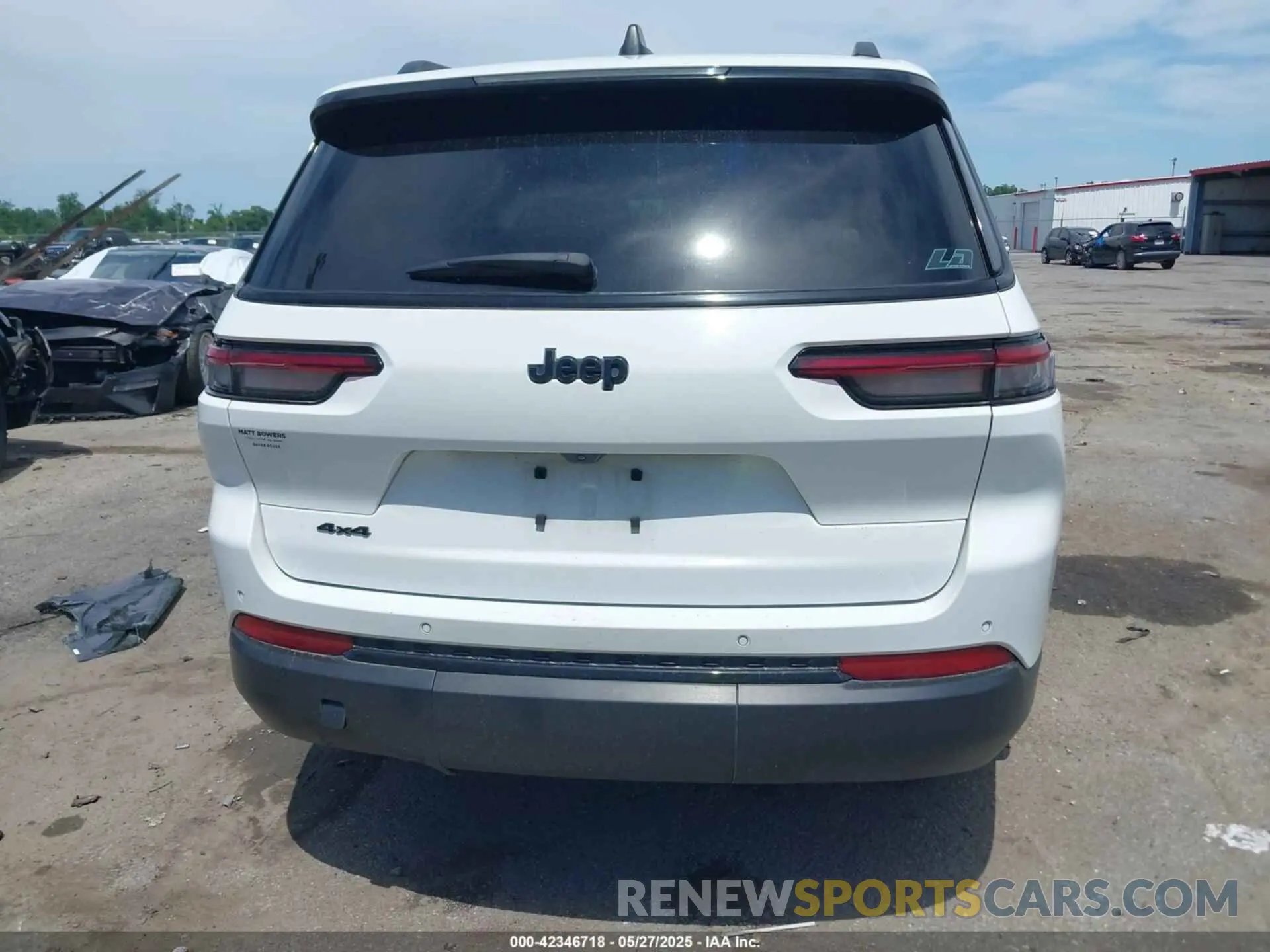 16 Photograph of a damaged car 1C4RJKAG4P8847885 JEEP GRAND CHEROKEE L 2023