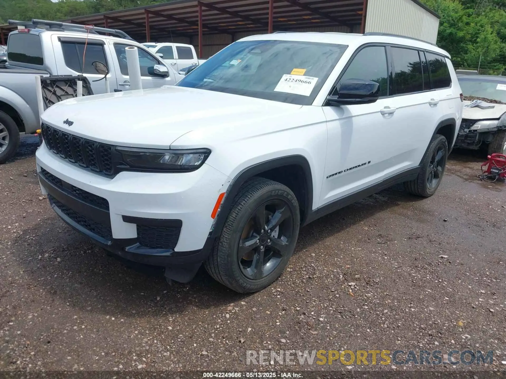 2 Photograph of a damaged car 1C4RJKAG5P8894522 JEEP GRAND CHEROKEE L 2023