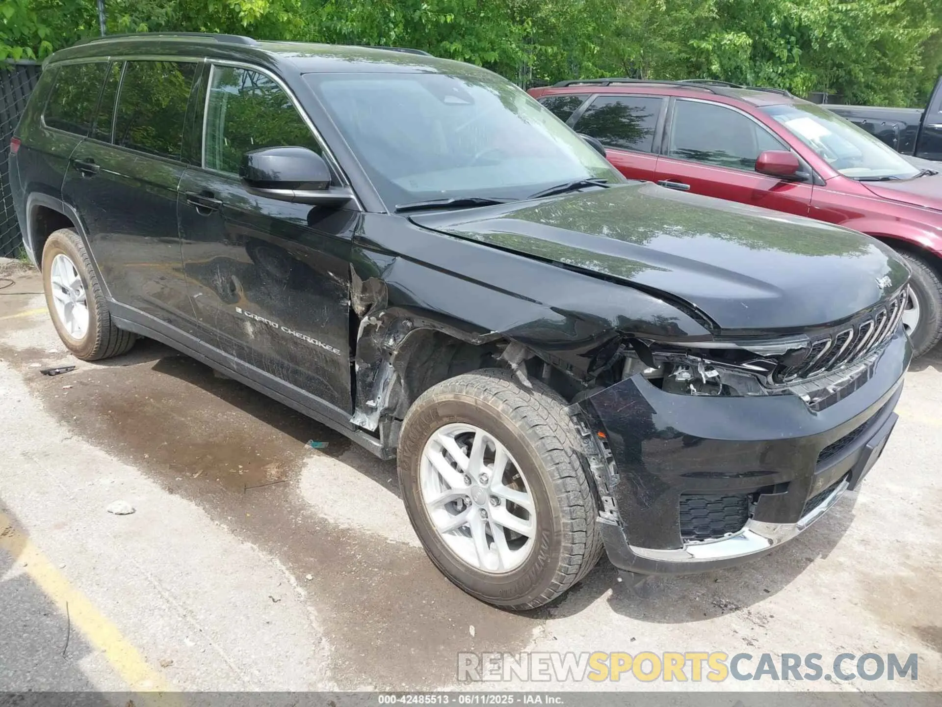 1 Photograph of a damaged car 1C4RJKAG6P8865787 JEEP GRAND CHEROKEE L 2023