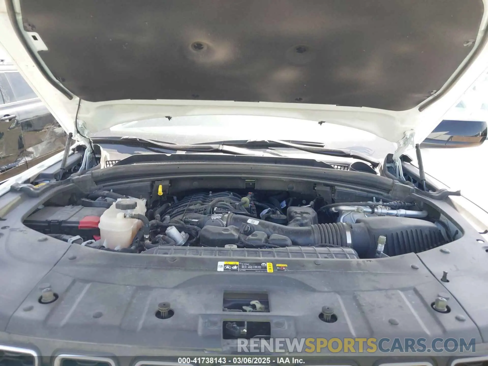 10 Photograph of a damaged car 1C4RJKAG7P8870237 JEEP GRAND CHEROKEE L 2023