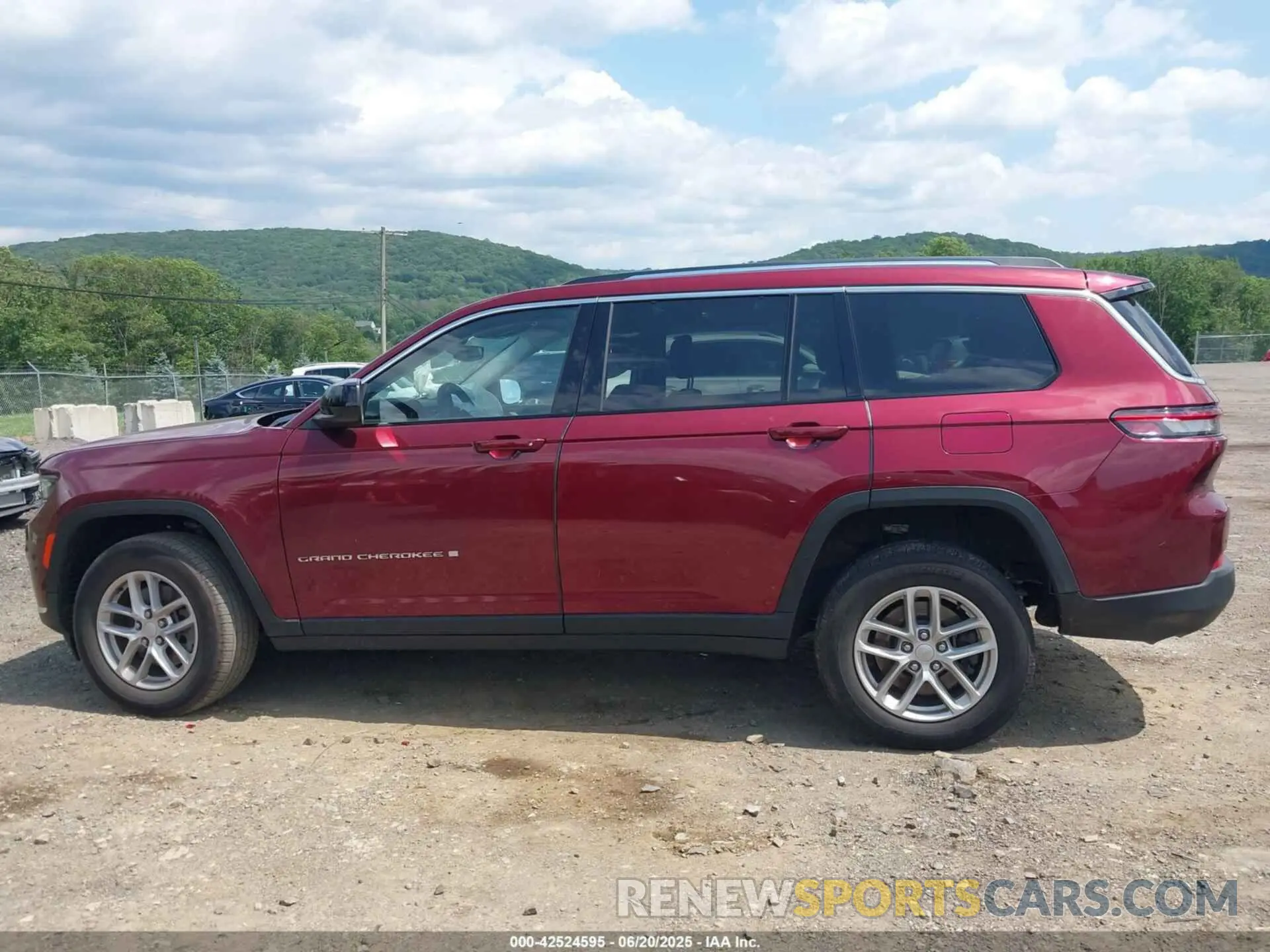 14 Фотография поврежденного автомобиля 1C4RJKAG9P8874080 JEEP GRAND CHEROKEE L 2023