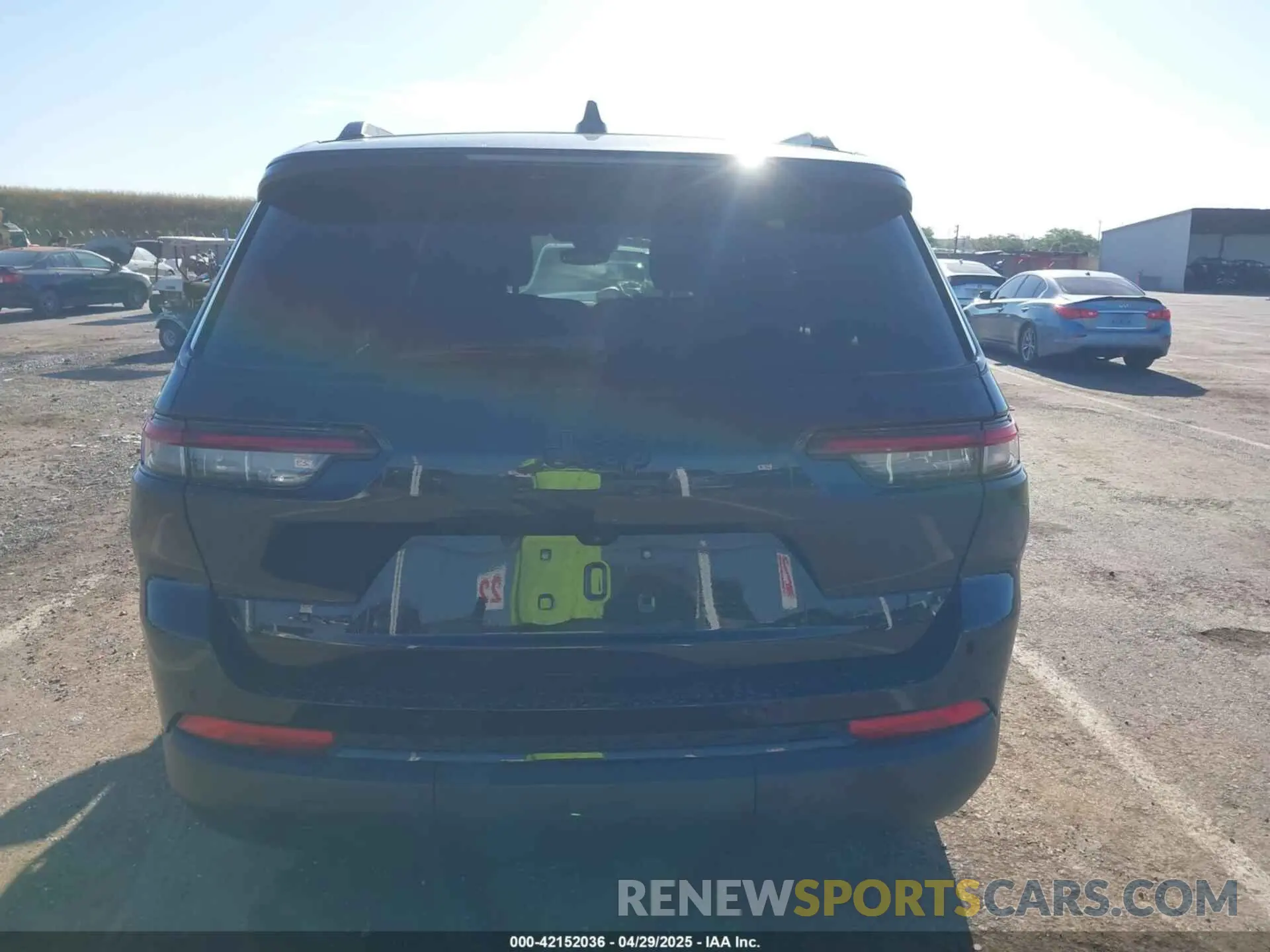 17 Фотография поврежденного автомобиля 1C4RJKAG9P8898993 JEEP GRAND CHEROKEE L 2023