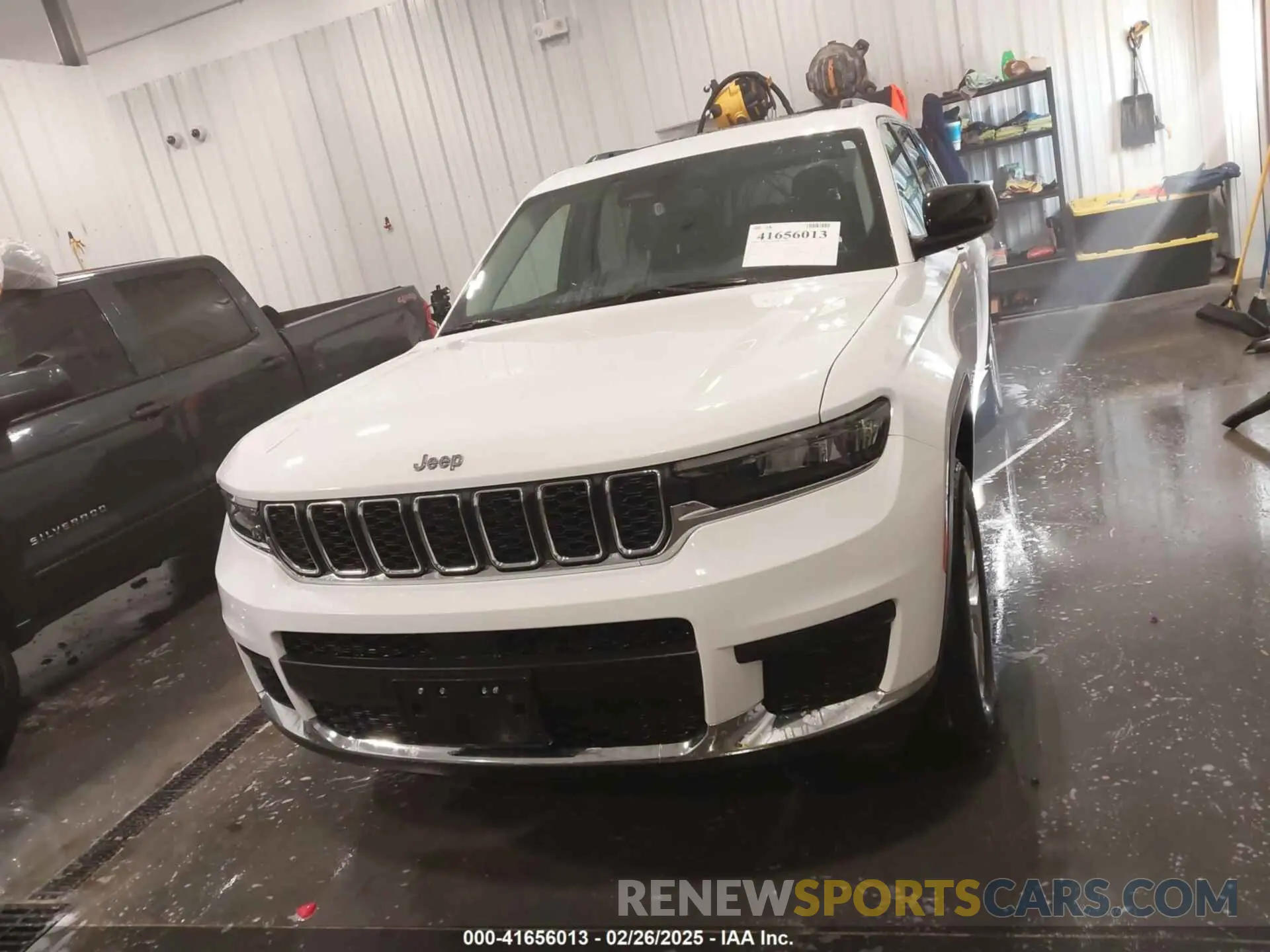 13 Фотография поврежденного автомобиля 1C4RJKAGXP8842626 JEEP GRAND CHEROKEE L 2023
