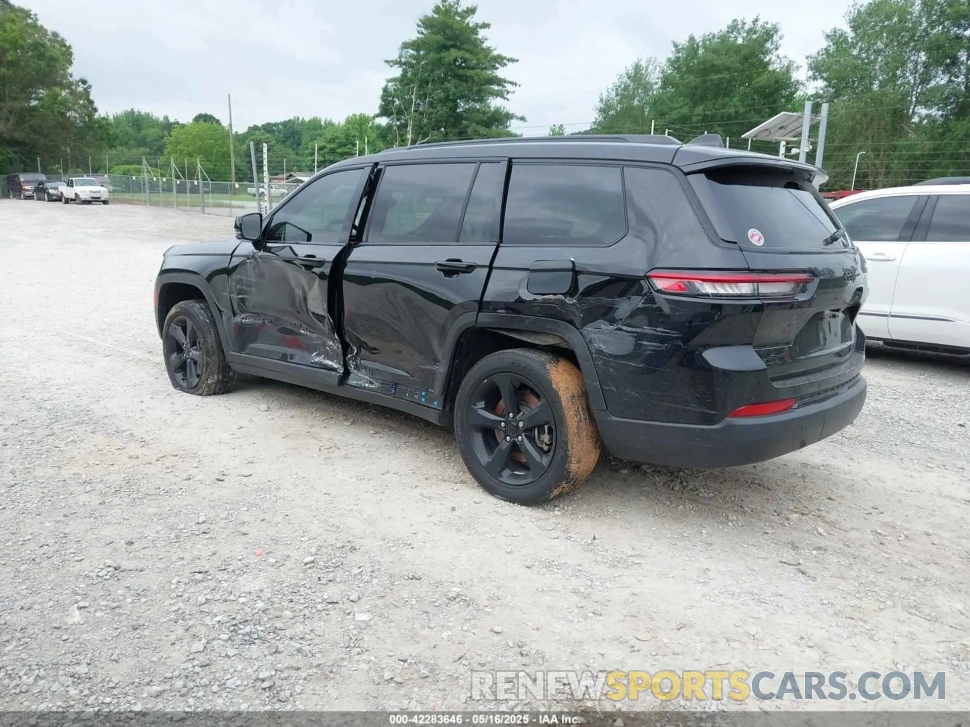 3 Фотография поврежденного автомобиля 1C4RJKAGXP8855232 JEEP GRAND CHEROKEE L 2023