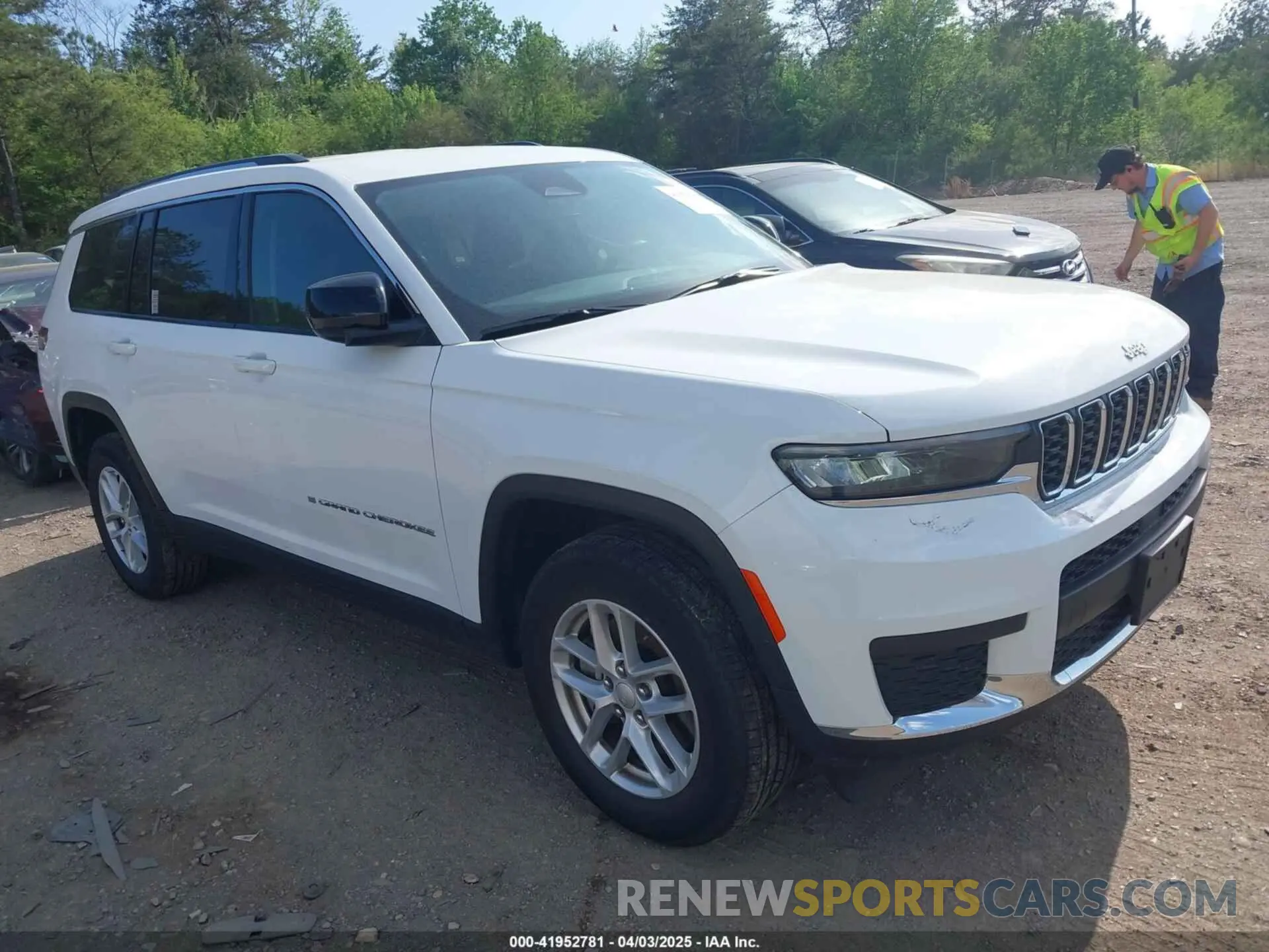 1 Фотография поврежденного автомобиля 1C4RJKAGXP8886125 JEEP GRAND CHEROKEE L 2023