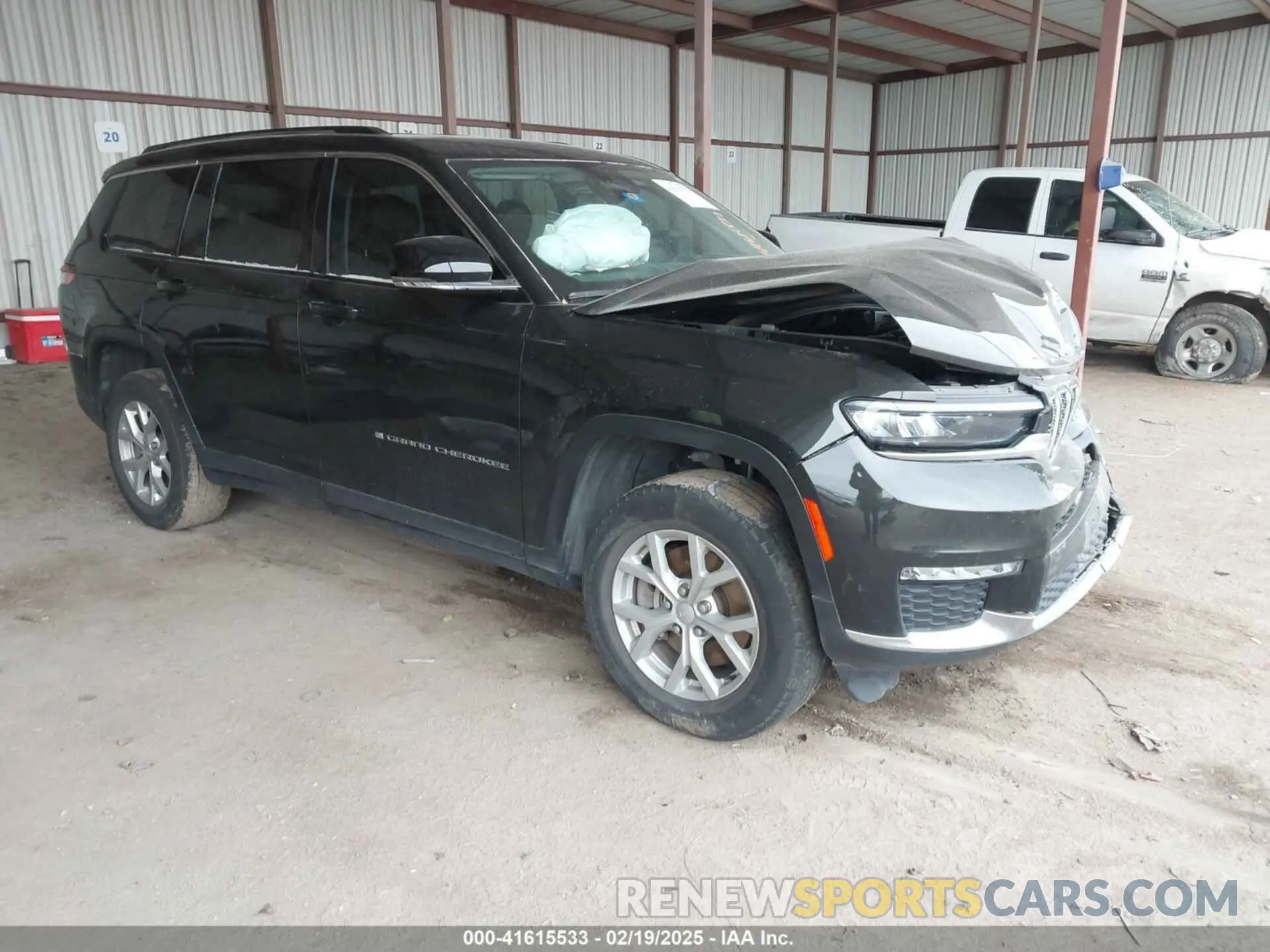1 Photograph of a damaged car 1C4RJKBG0P8810475 JEEP GRAND CHEROKEE L 2023