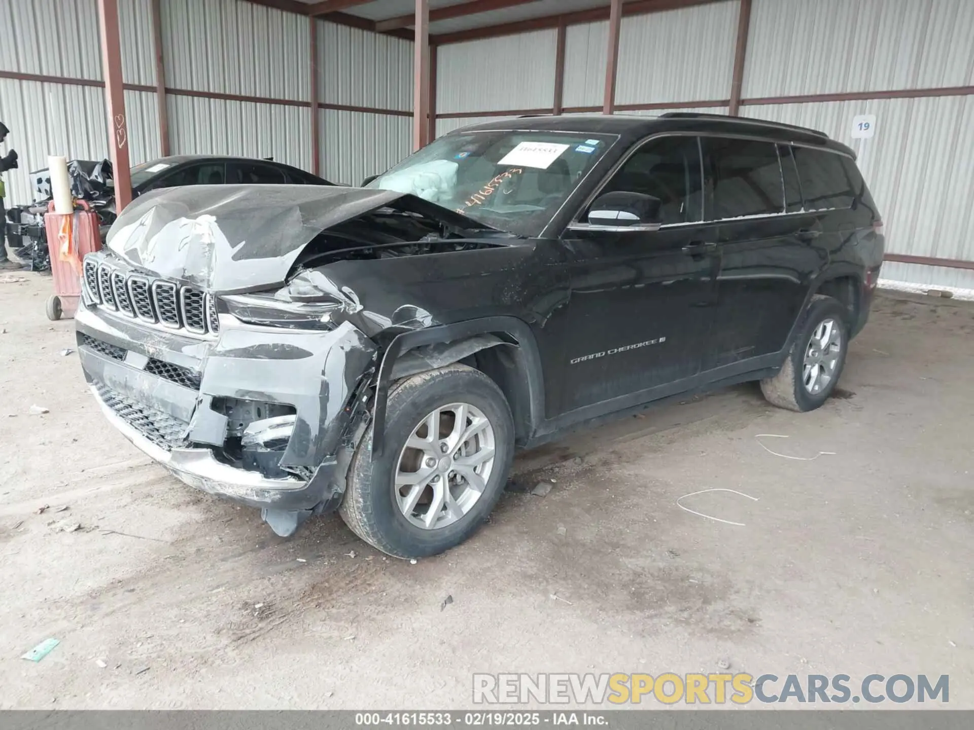 2 Photograph of a damaged car 1C4RJKBG0P8810475 JEEP GRAND CHEROKEE L 2023
