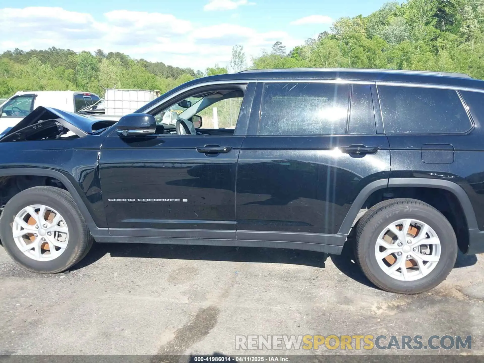 13 Фотография поврежденного автомобиля 1C4RJKBG1P8806693 JEEP GRAND CHEROKEE L 2023