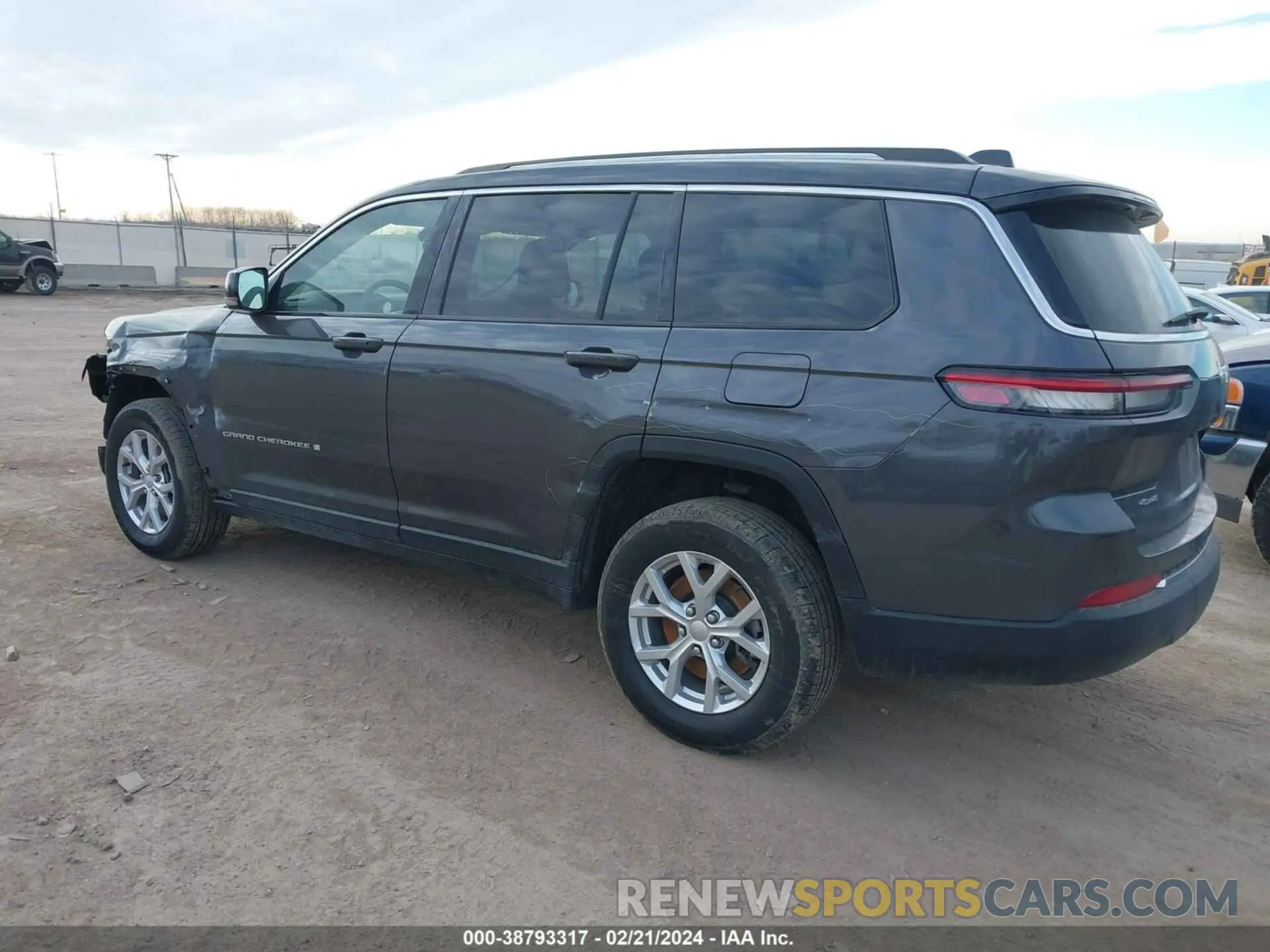 3 Фотография поврежденного автомобиля 1C4RJKBG2P8865705 JEEP GRAND CHEROKEE L 2023