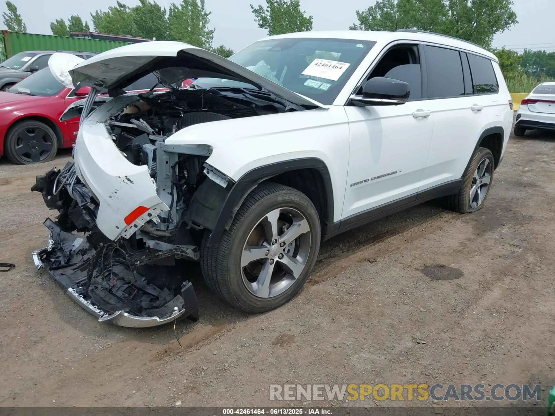 2 Photograph of a damaged car 1C4RJKBG3P8792859 JEEP GRAND CHEROKEE L 2023