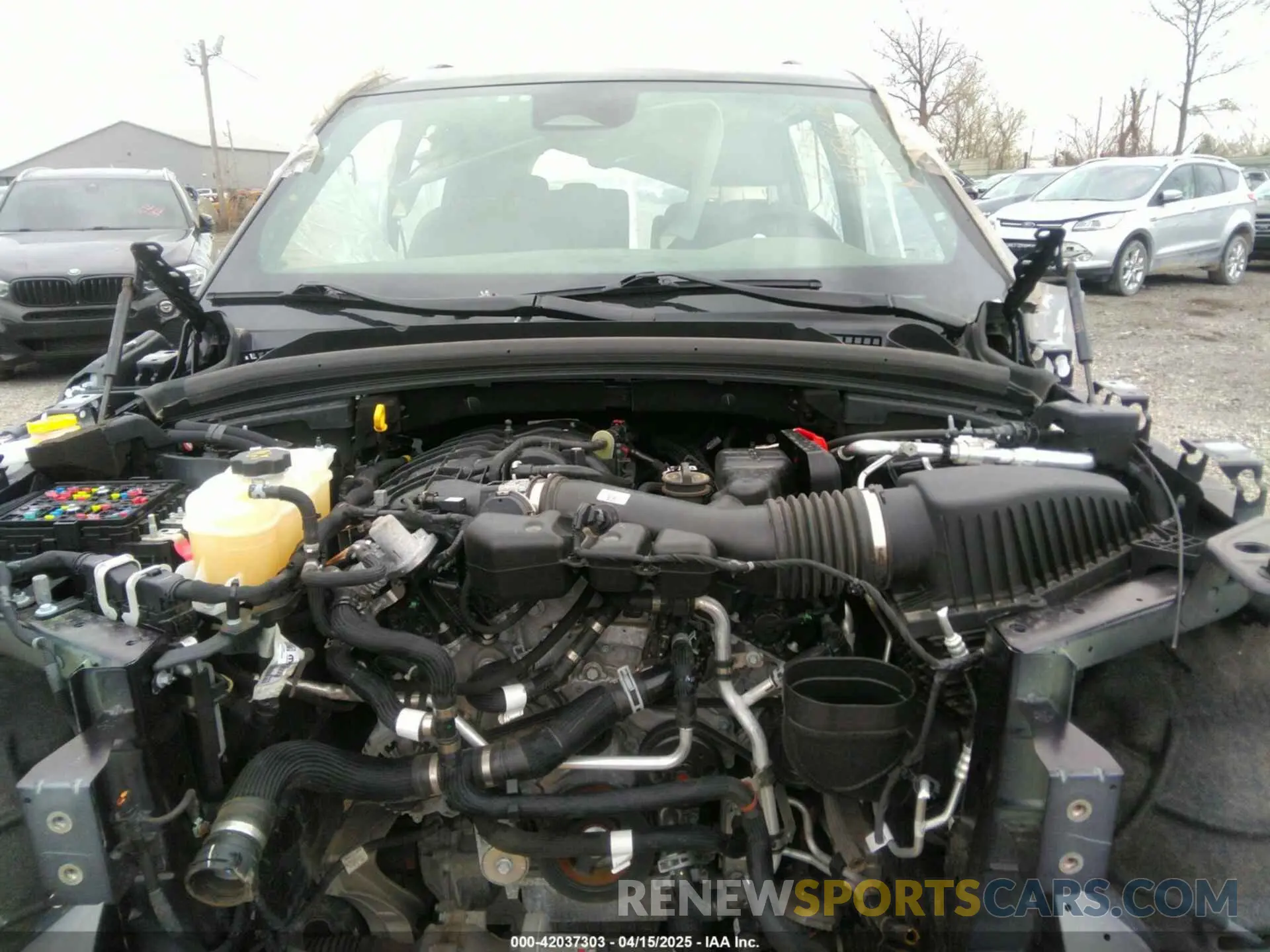 10 Photograph of a damaged car 1C4RJKBG4P8728653 JEEP GRAND CHEROKEE L 2023