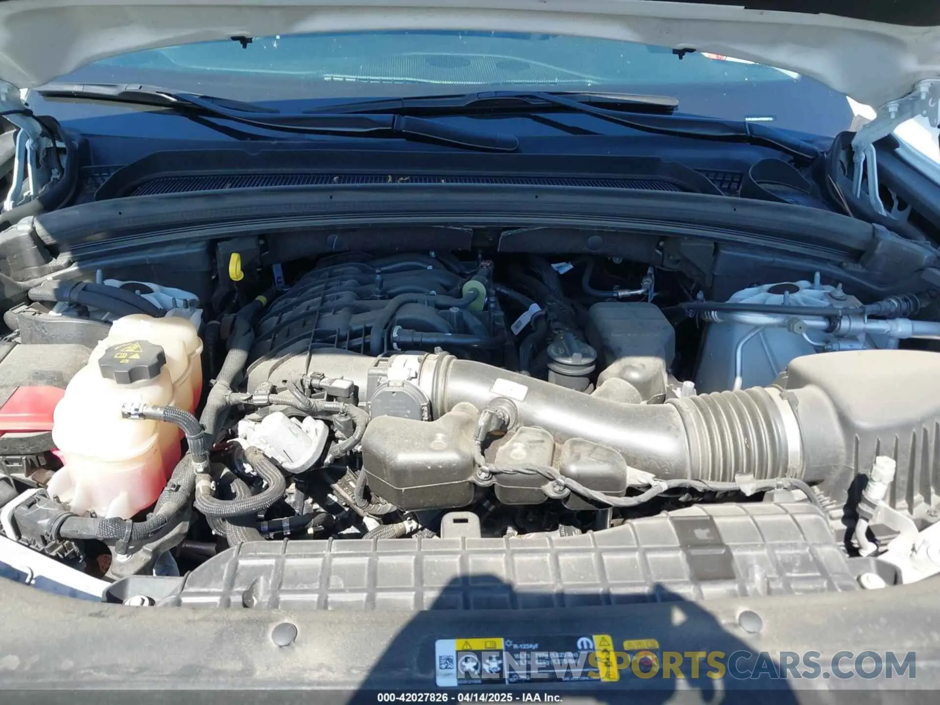 10 Photograph of a damaged car 1C4RJKBG4P8806722 JEEP GRAND CHEROKEE L 2023